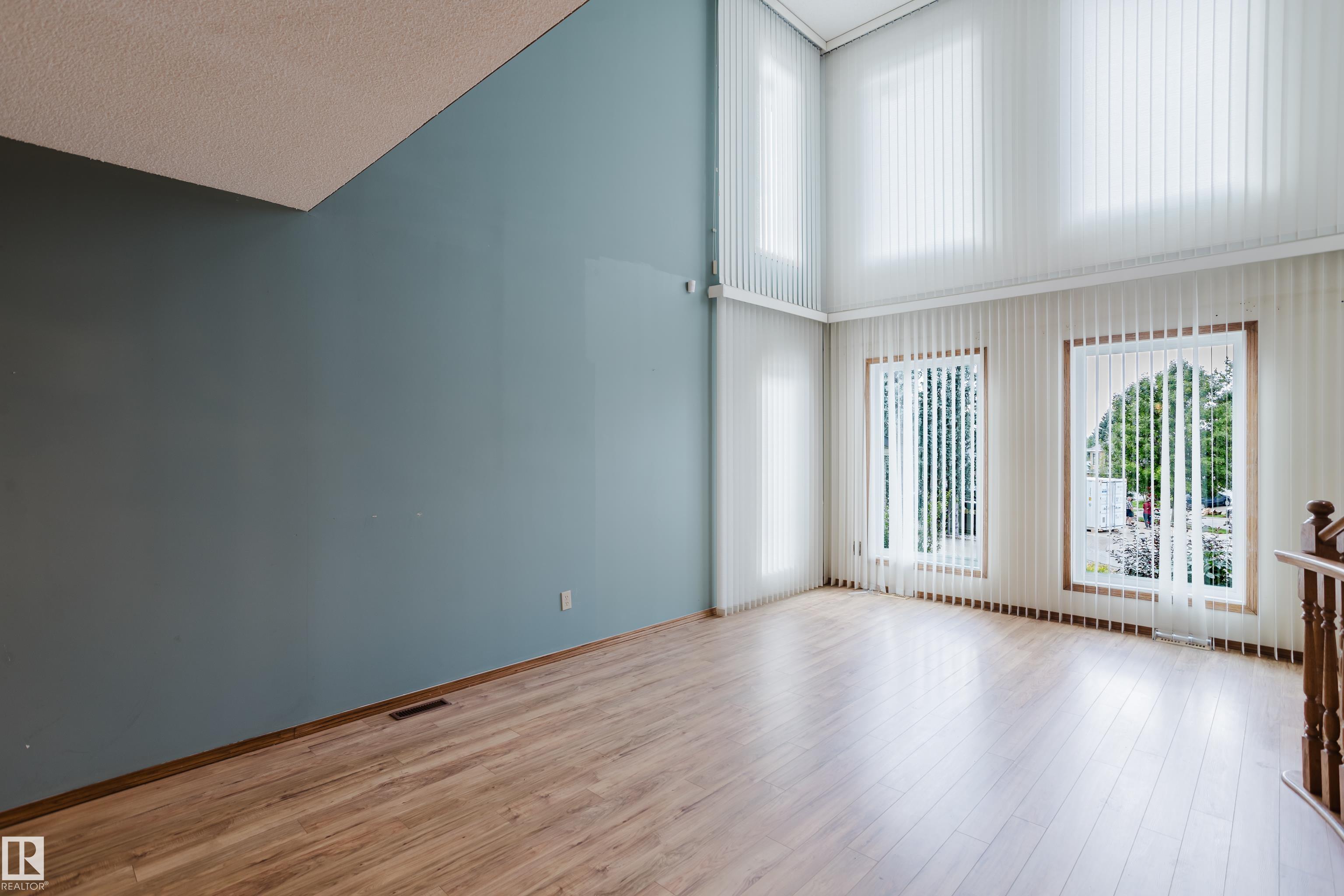 Fifth View of 7 HILLTOP Crescent, Heritage Hills, Sherwood Park, Alberta, T8A 5E3