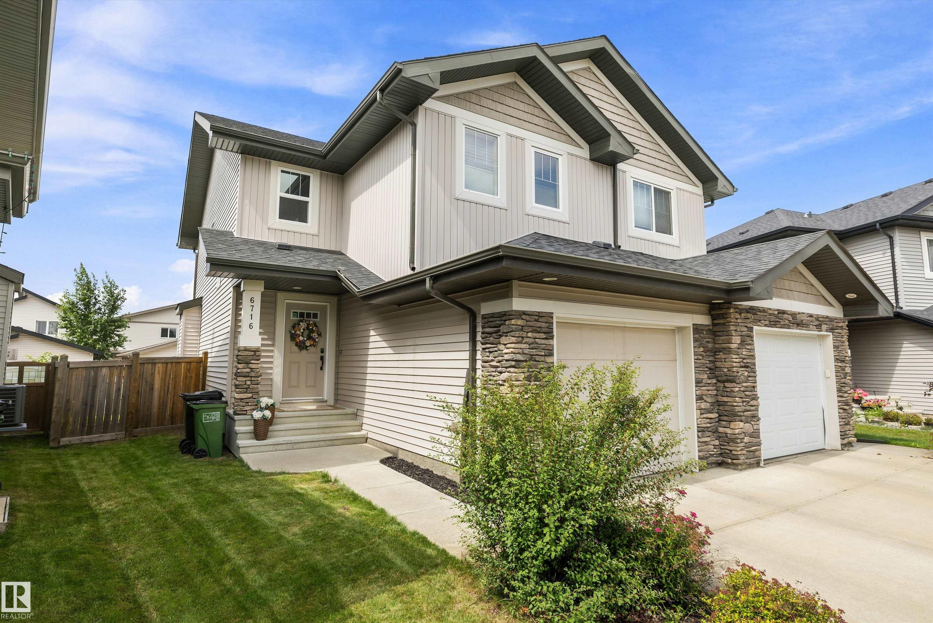 Third View of 6716 CARDINAL Road, Chappelle Area, Edmonton, Alberta, T6W 2Y6