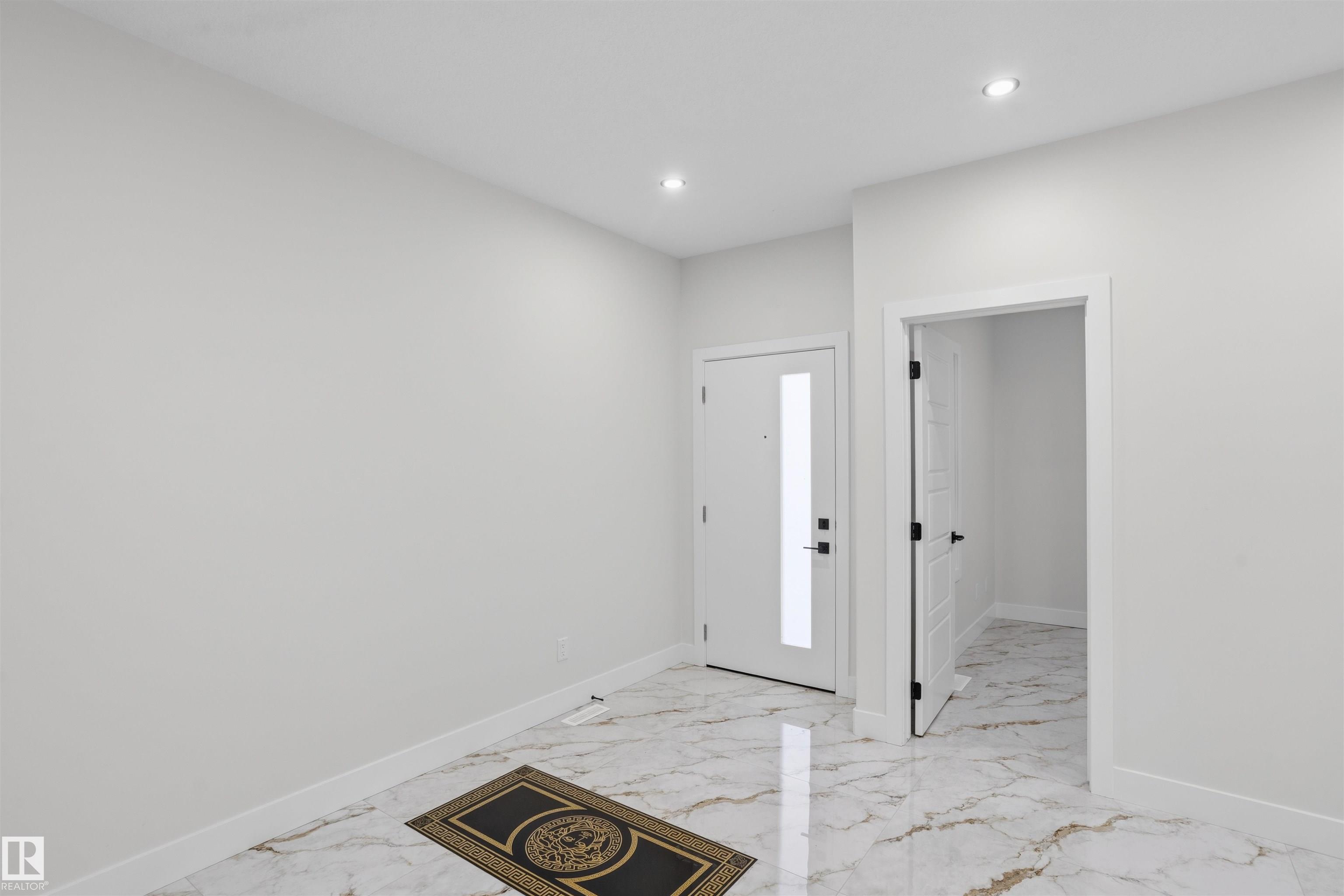 Second View of 2318 6A Avenue, Alces, Edmonton, Alberta, T6X 3E8