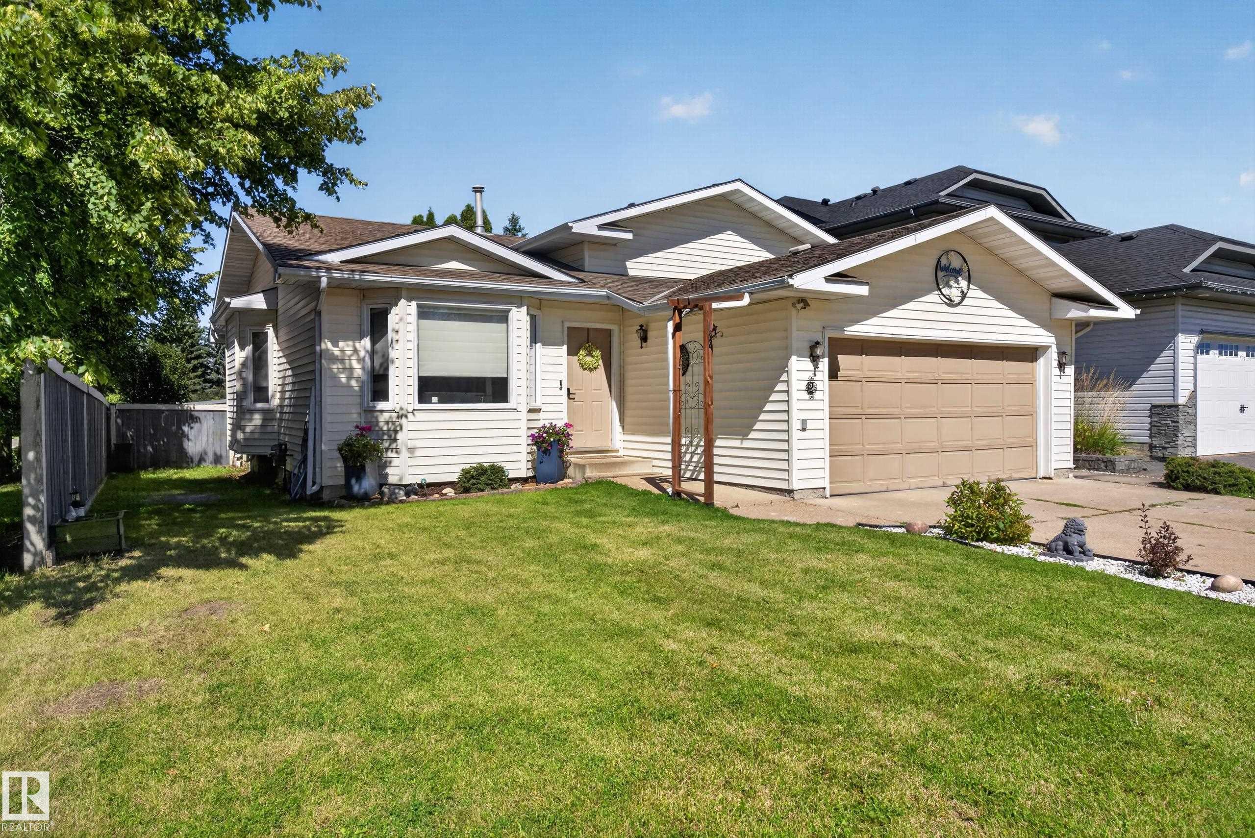 2 WOODSIDE Crescent, E4504953, Alberta,