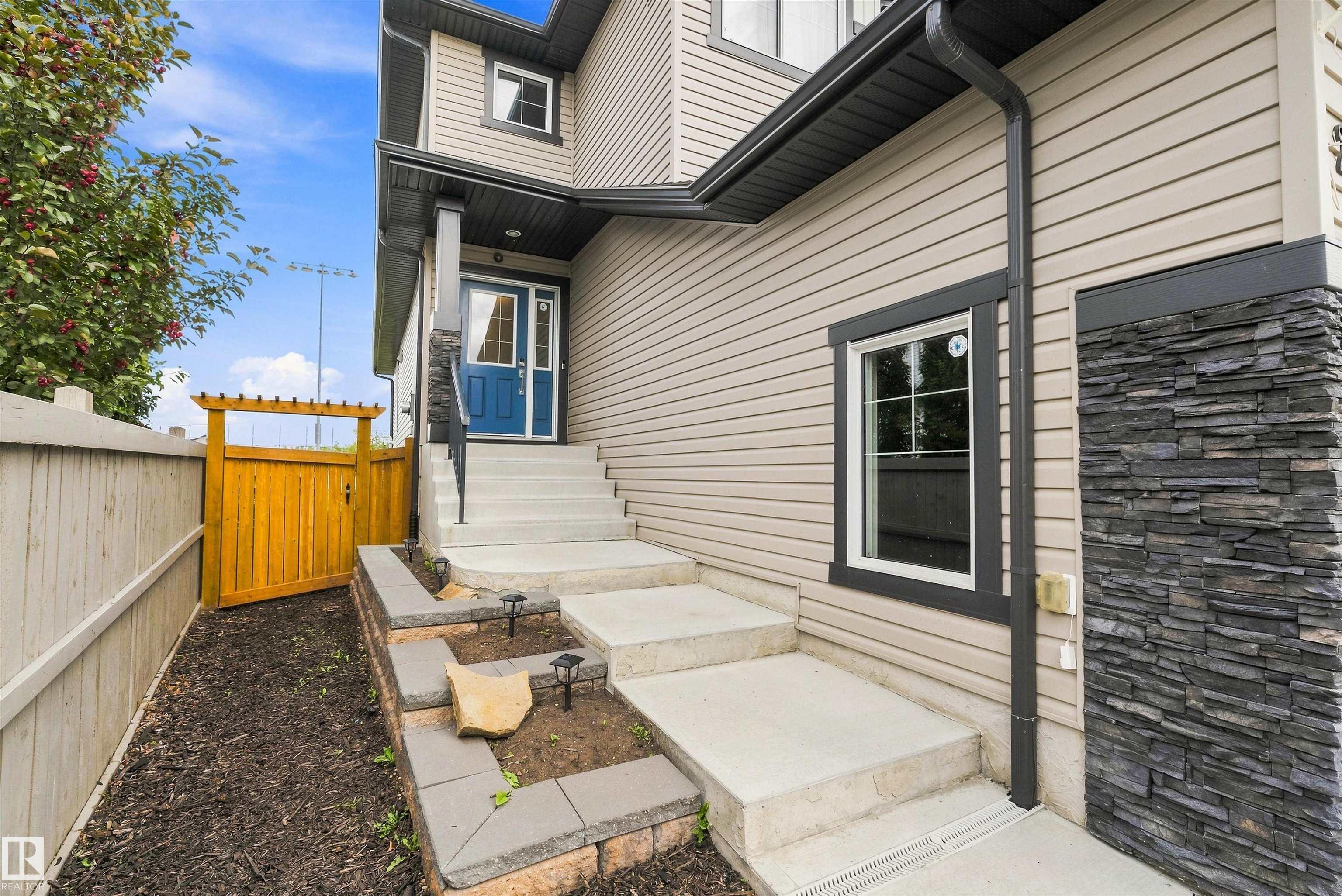 Third View of 28 ROLSTON Close, Robinson, Leduc, Alberta, T9E 1G6