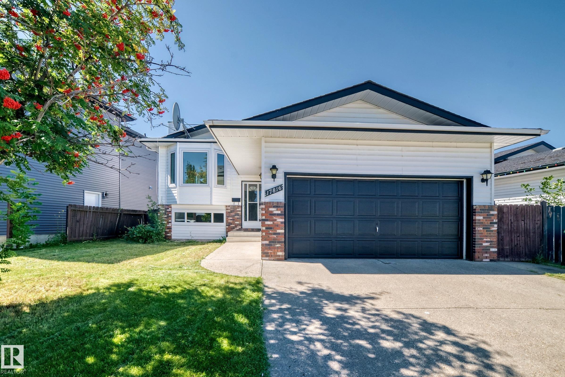 Second View of 17816 94 Street, Lago Lindo, Edmonton, Alberta, T5Z 2G9