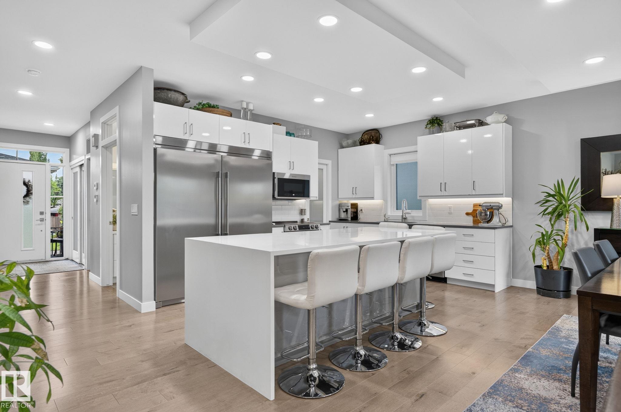 Fifth View of 14011 101 Avenue, Glenora, Edmonton, Alberta, T5N 0K2