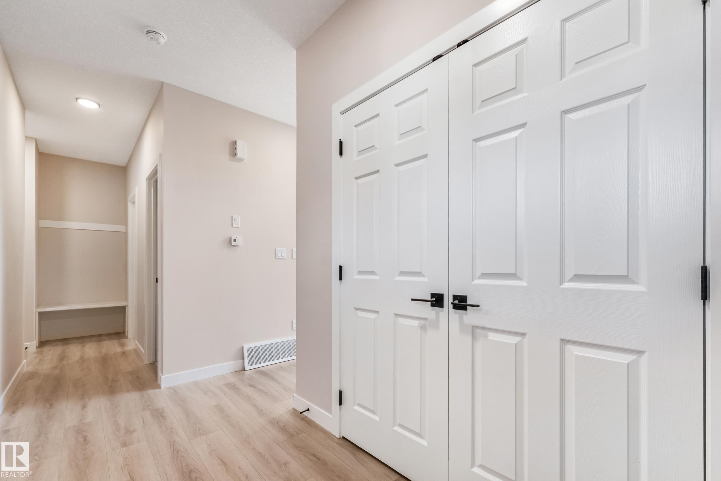 Fourth View of 4647 17 AVENUE, Meltwater, Edmonton, Alberta, T6X 3N1