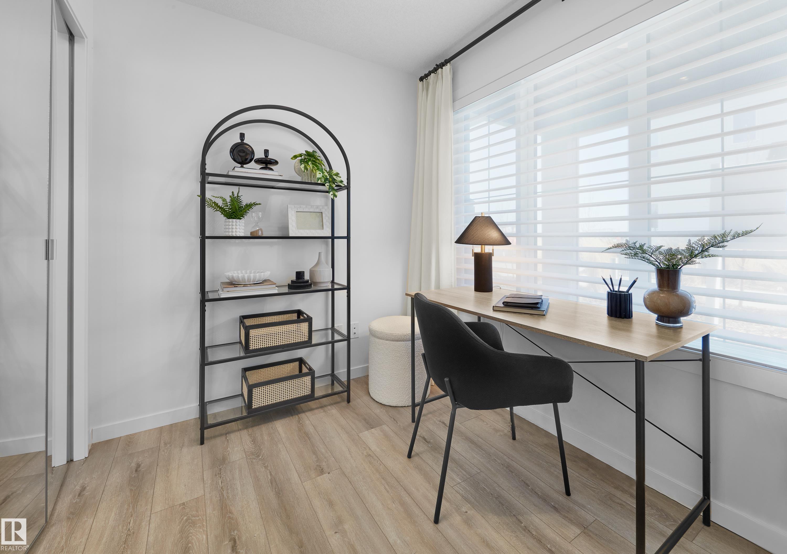 Fourth View of 2024 Glastonbury Boulevard, Granville (Edmonton), Edmonton, Alberta, T5T 7Z3