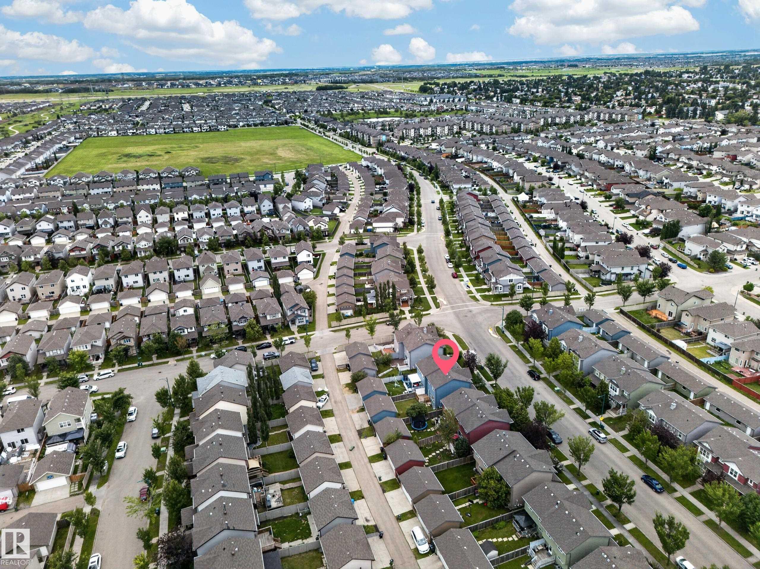 Second View of 2115 32 Street, Laurel, Edmonton, Alberta, T6T 0K4