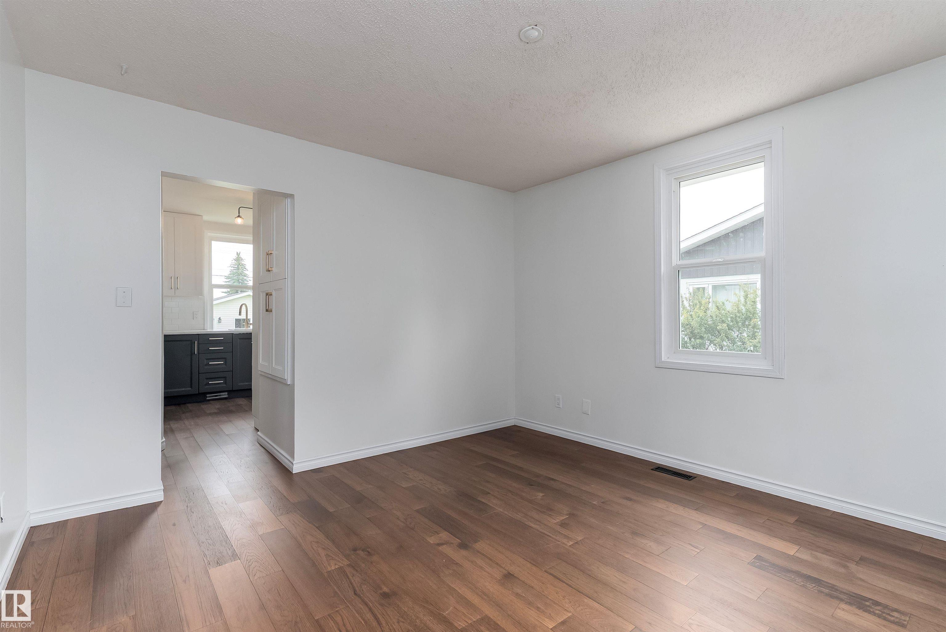 Fifth View of 10941 150 Street, High Park (Edmonton), Edmonton, Alberta, T5P 1R8