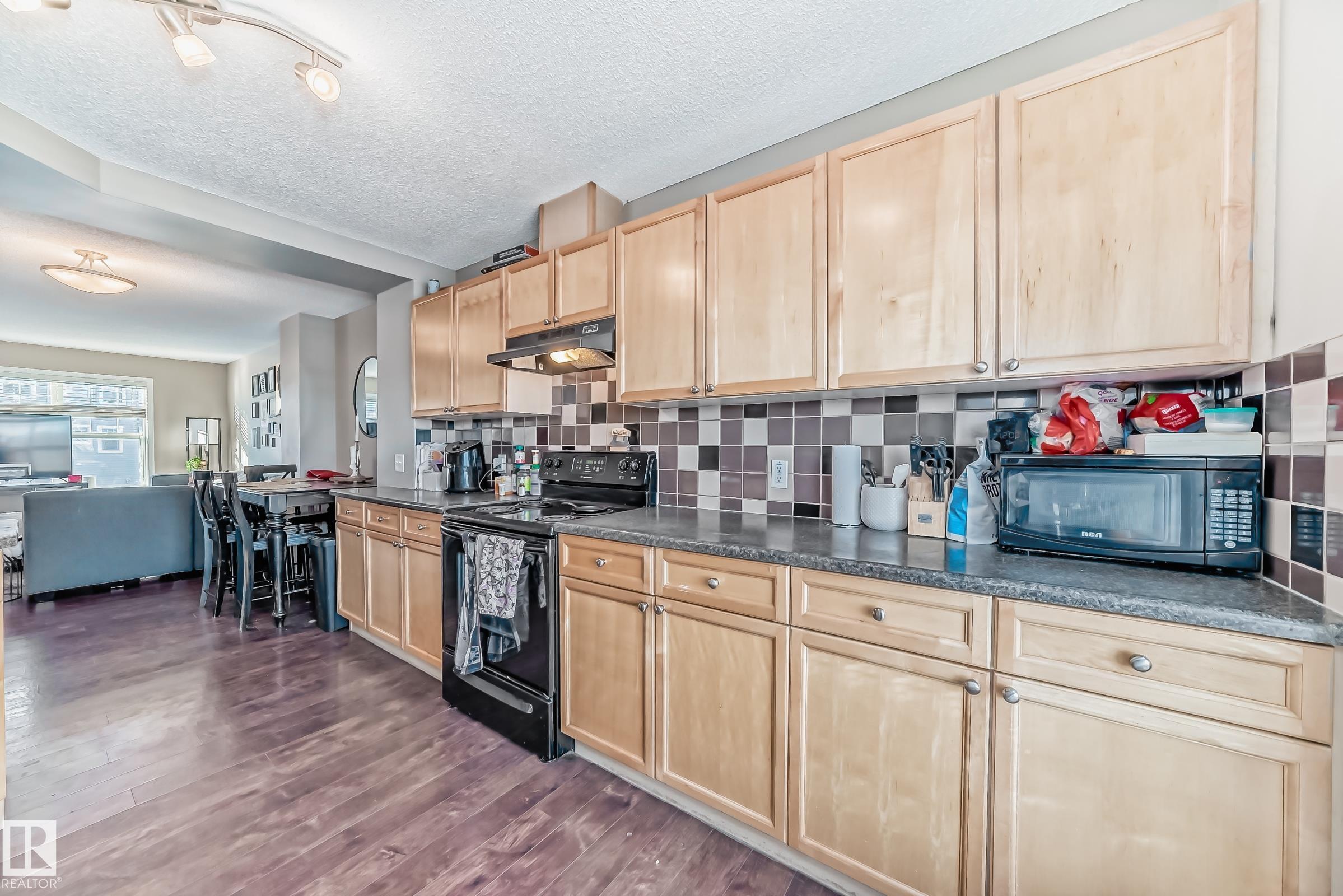 Fifth View of 119 5604 199 Street, The Hamptons, Edmonton, Alberta, T6M 2Z9
