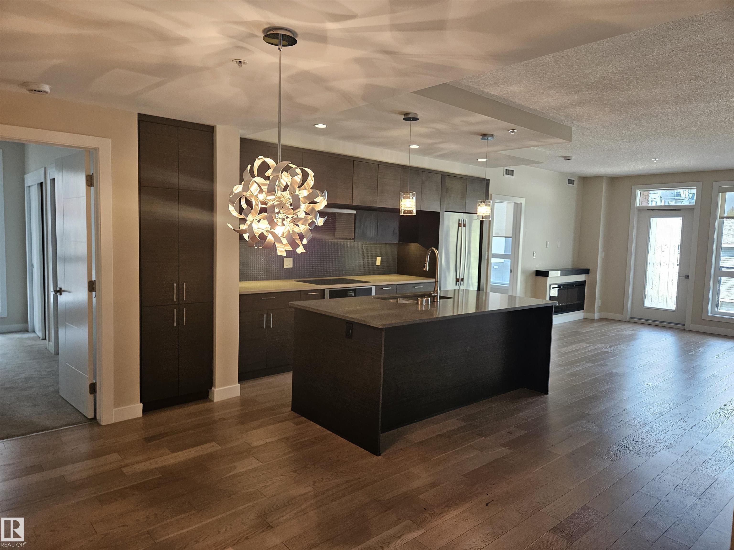 Third View of 207 11710 87 Avenue, Windsor Park (Edmonton), Edmonton, Alberta, T6G 0Y3