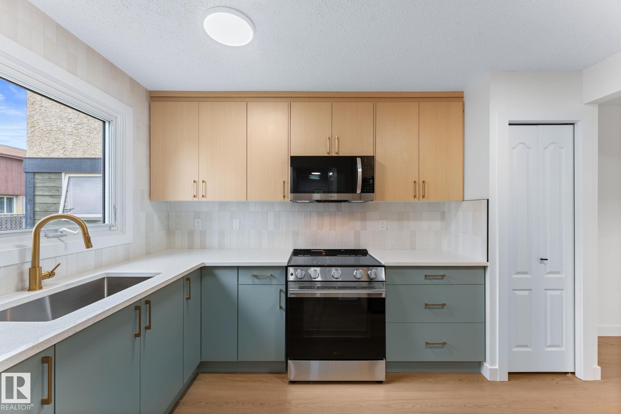 Fourth View of 4 belmead gardens, Belmead, Edmonton, Alberta, T5T 1J1