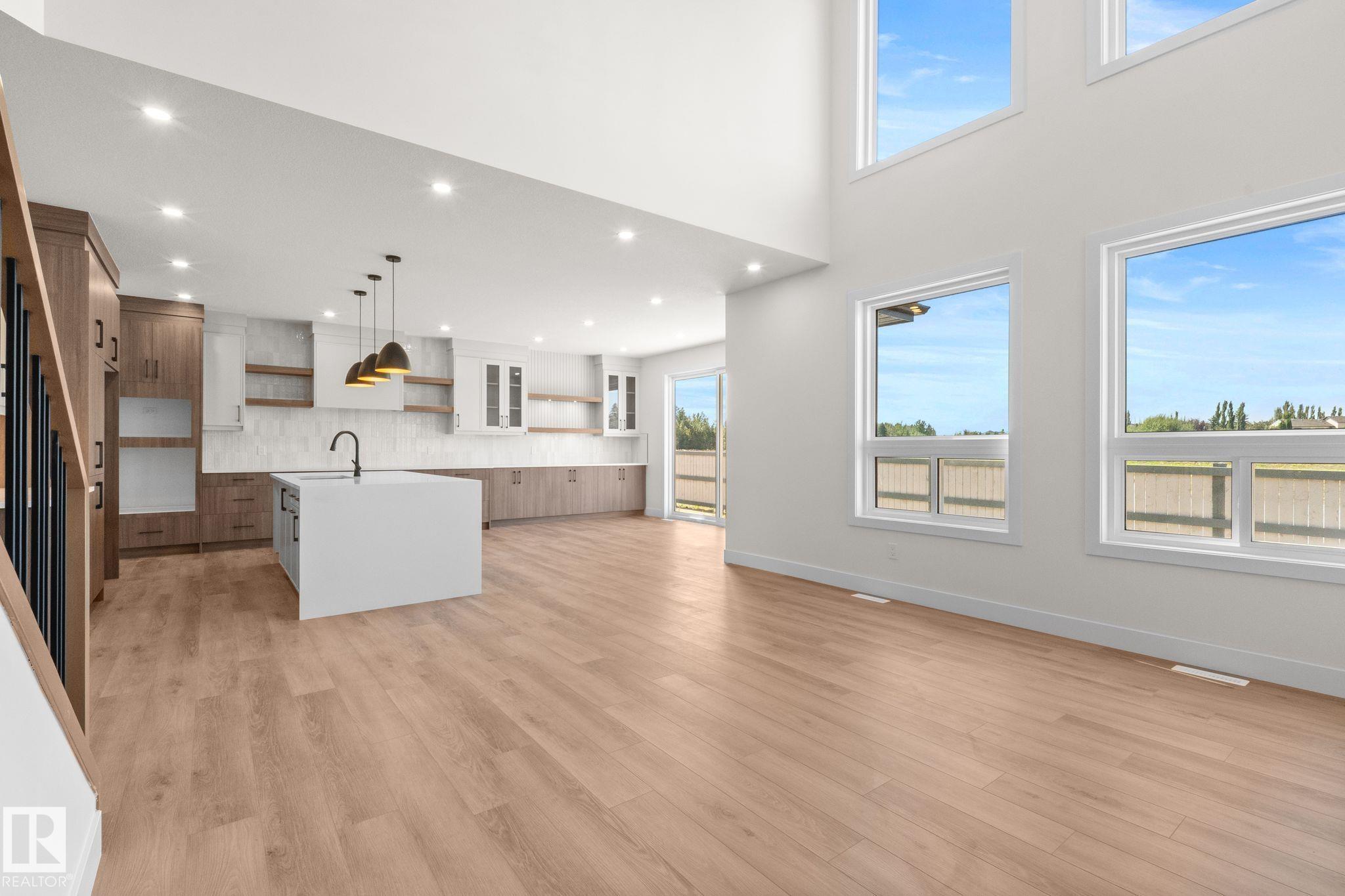 11 Arthur Way, E4505370, Alberta,