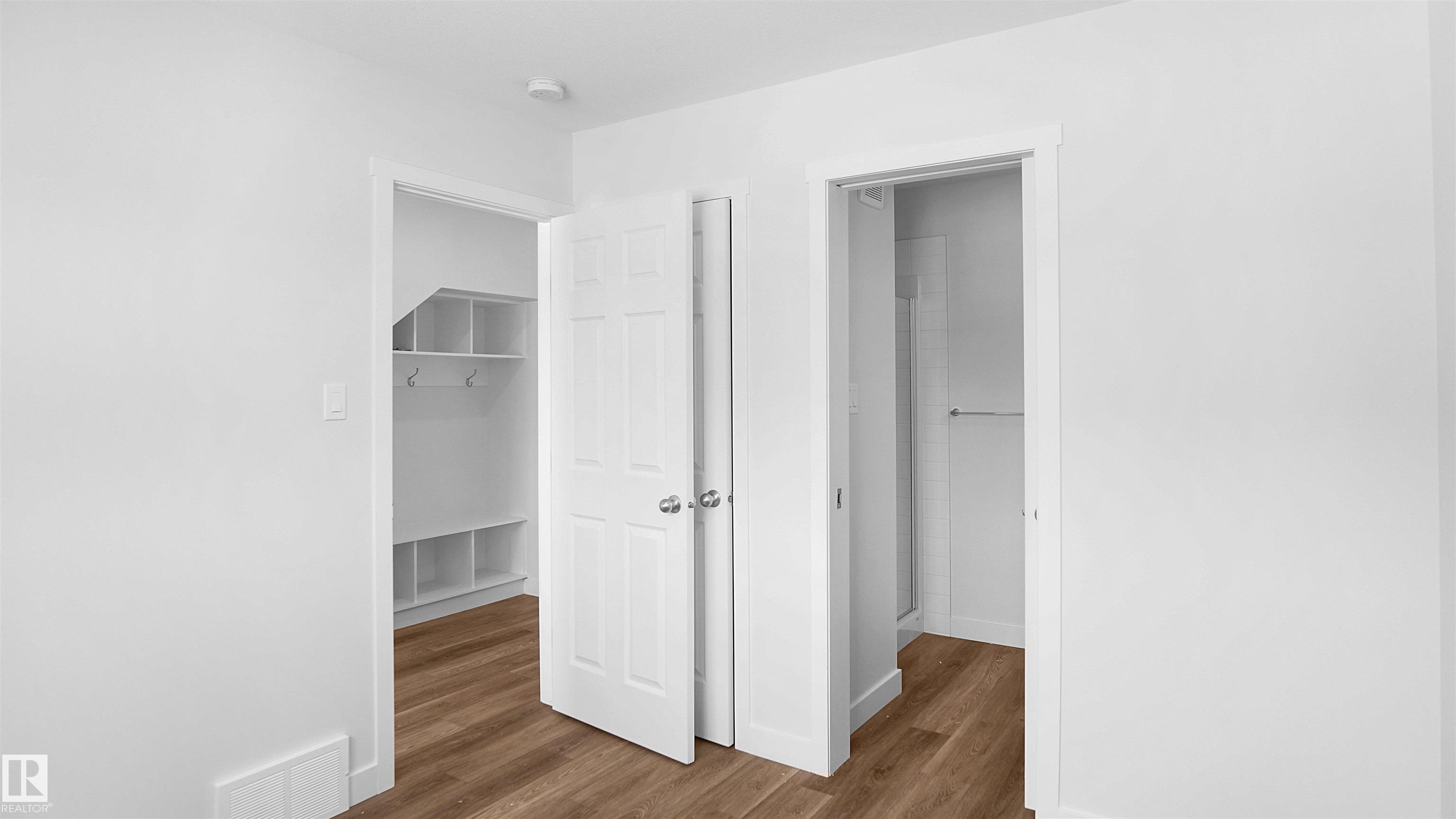 Fourth View of 633 176 Avenue, Marquis, Edmonton, Alberta, T5Y 4K3