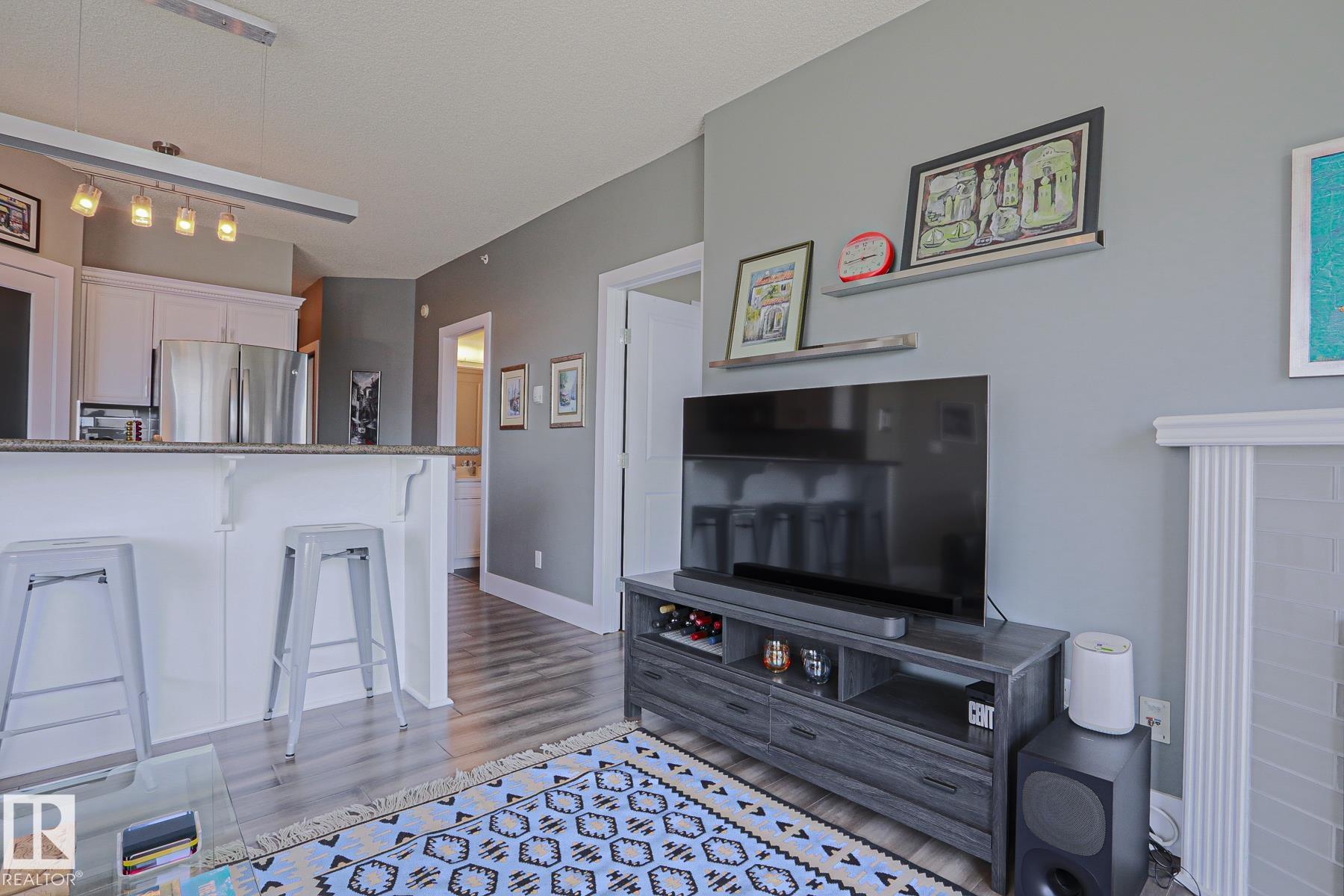 Fourth View of 1004 10504 99 Avenue, Downtown (Edmonton), Edmonton, Alberta, T5K 1B2