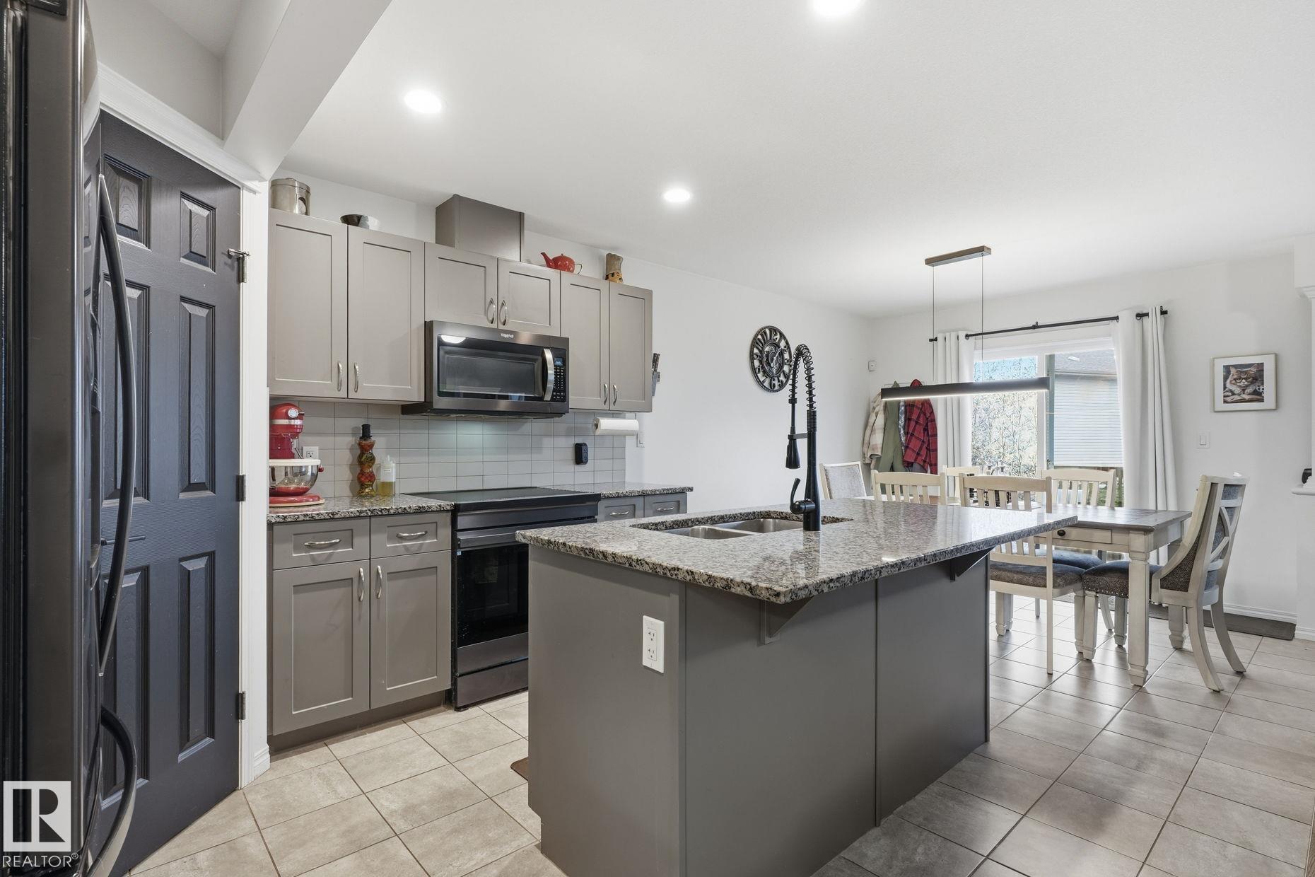 Fifth View of 12825 207 Street, Trumpeter Area, Edmonton, Alberta, T5S 0K2