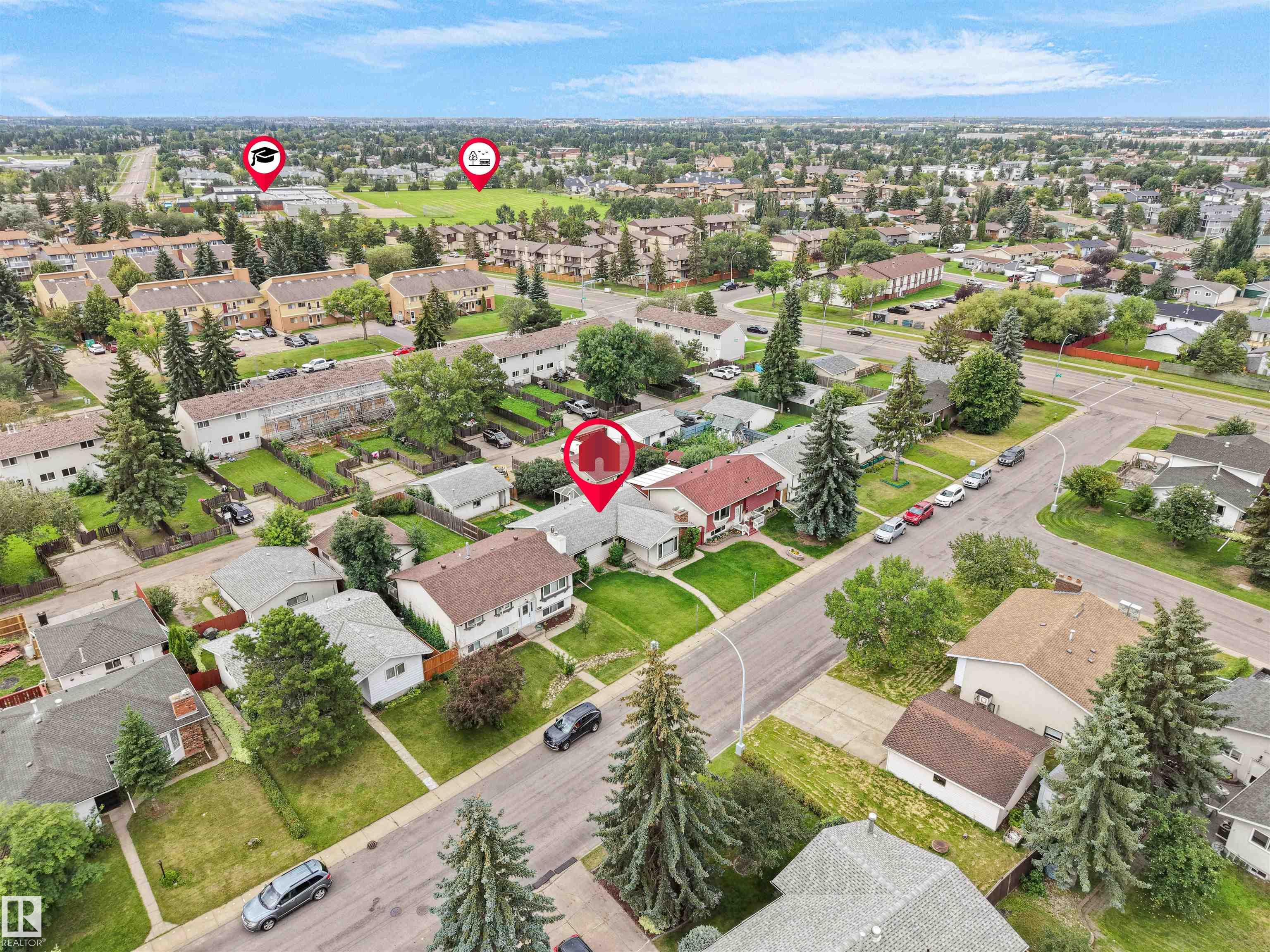 Third View of 7435 32 Avenue, Kameyosek, Edmonton, Alberta, T6K 1J9