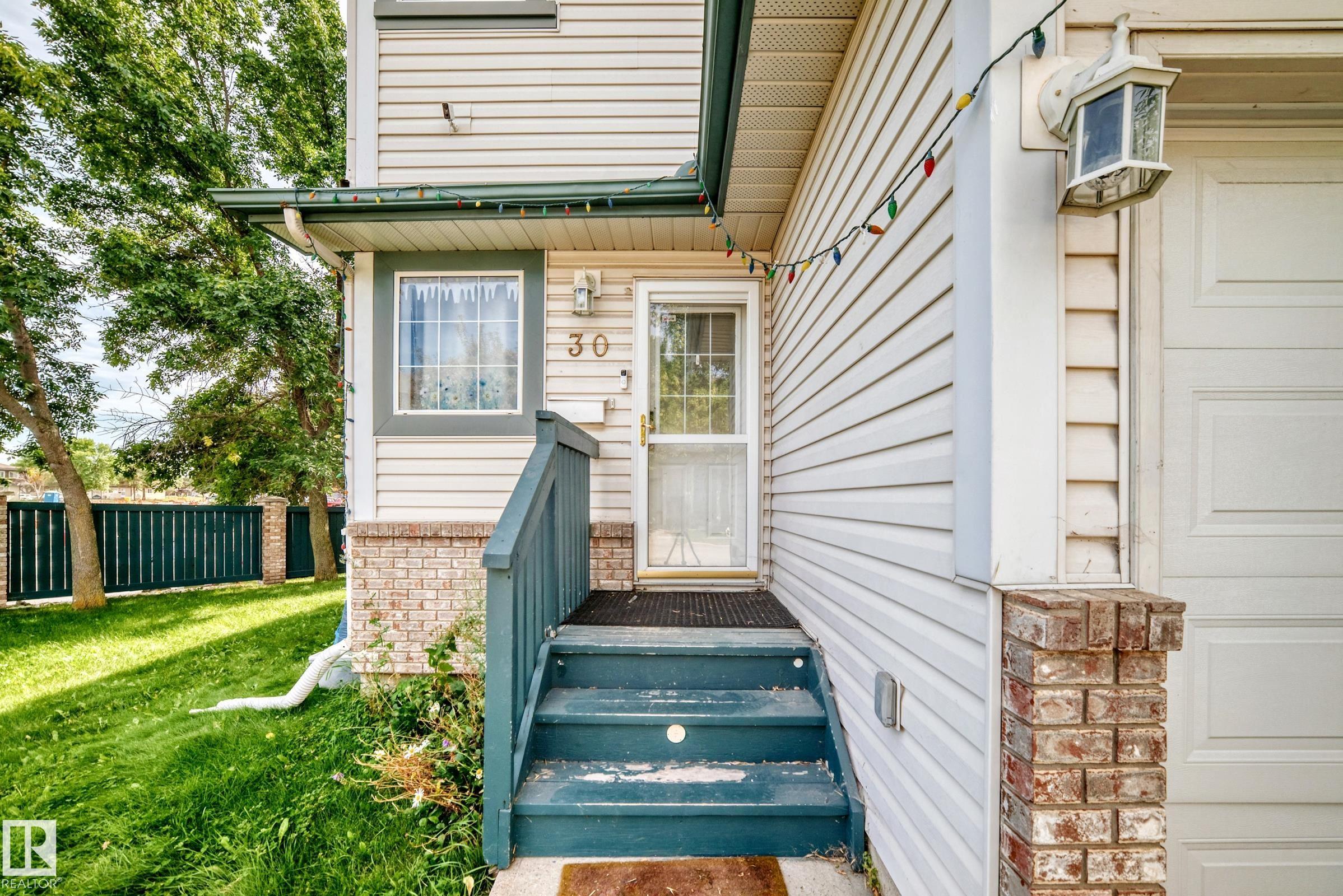 Third View of 30 300 HOOPER Crescent, Overlanders, Edmonton, Alberta, T5A 5B3