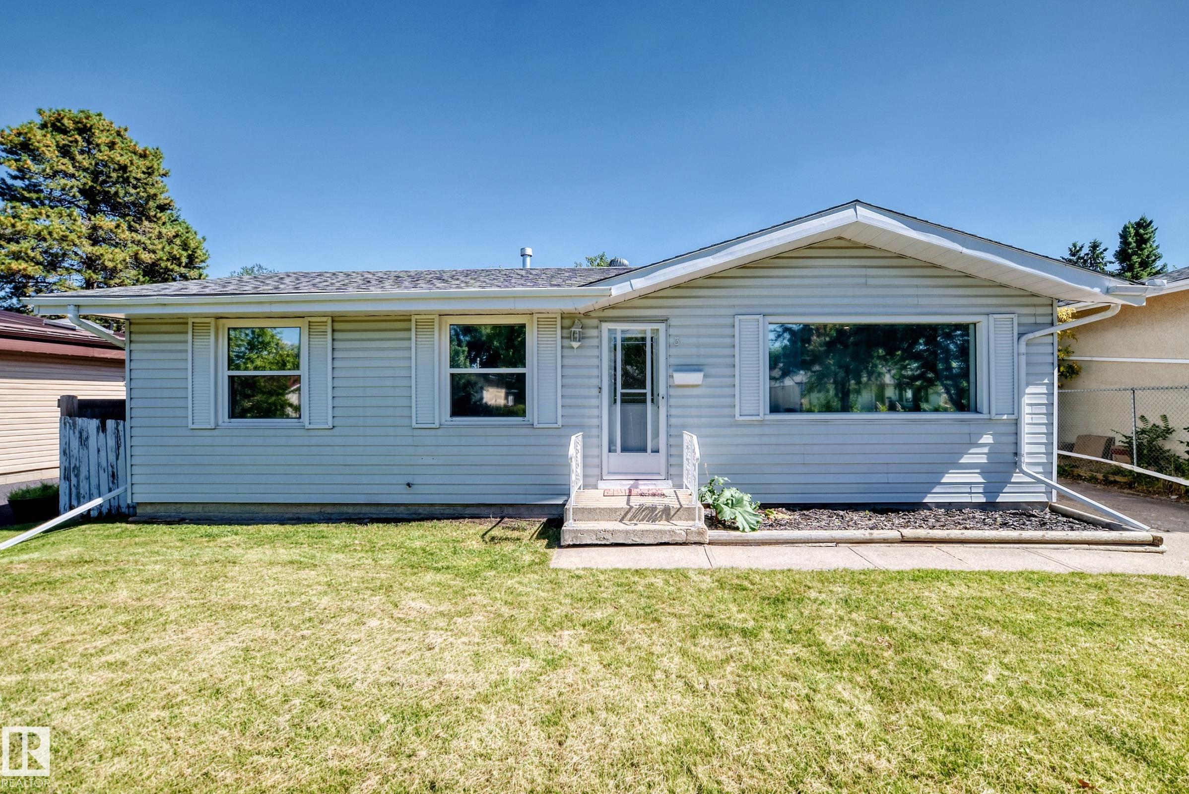 3 GRANTHAM Place, E4506003, Alberta,