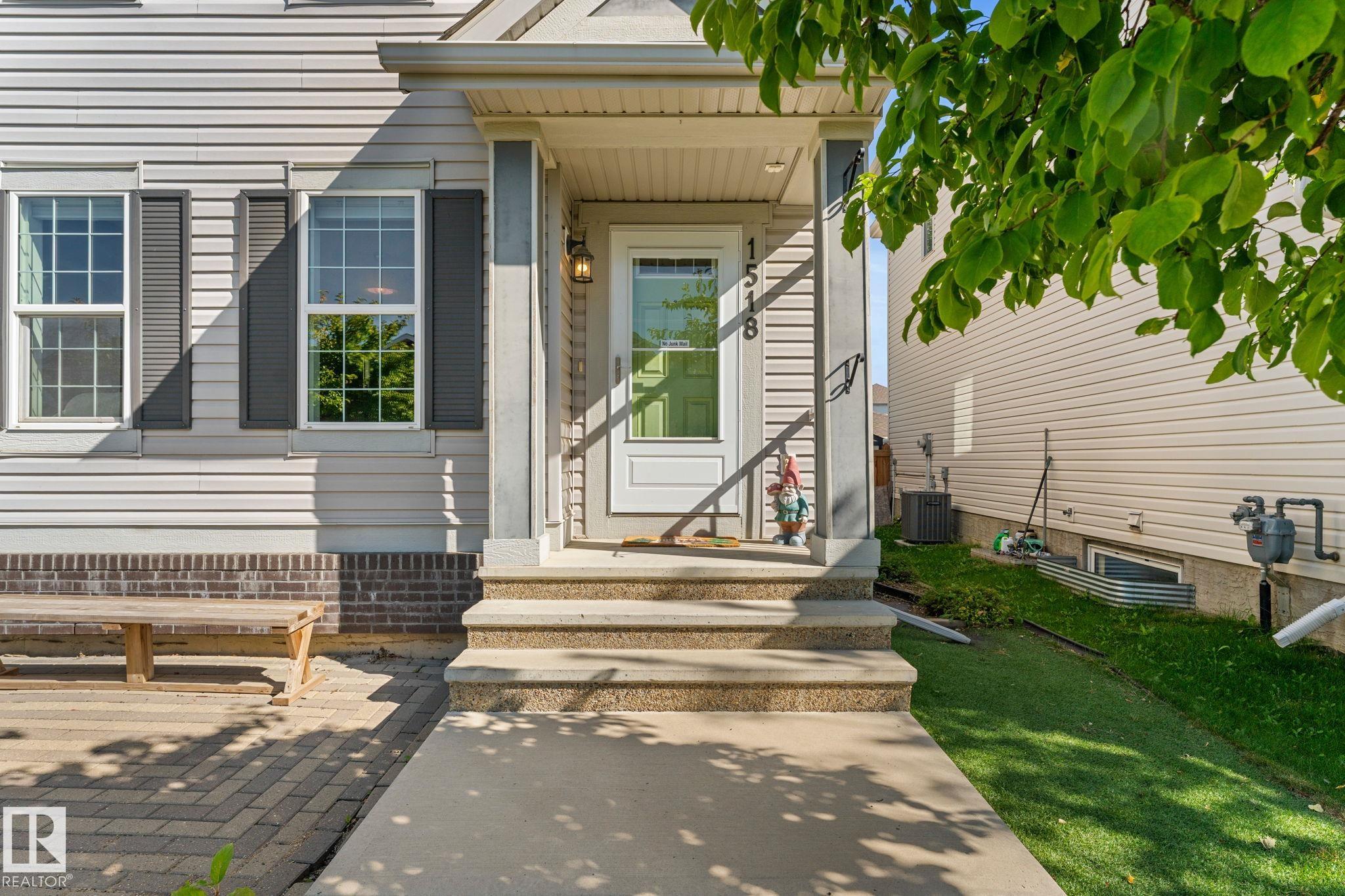 Fourth View of 1518 CHAPMAN Way, Chappelle Area, Edmonton, Alberta, T6W 0Y9
