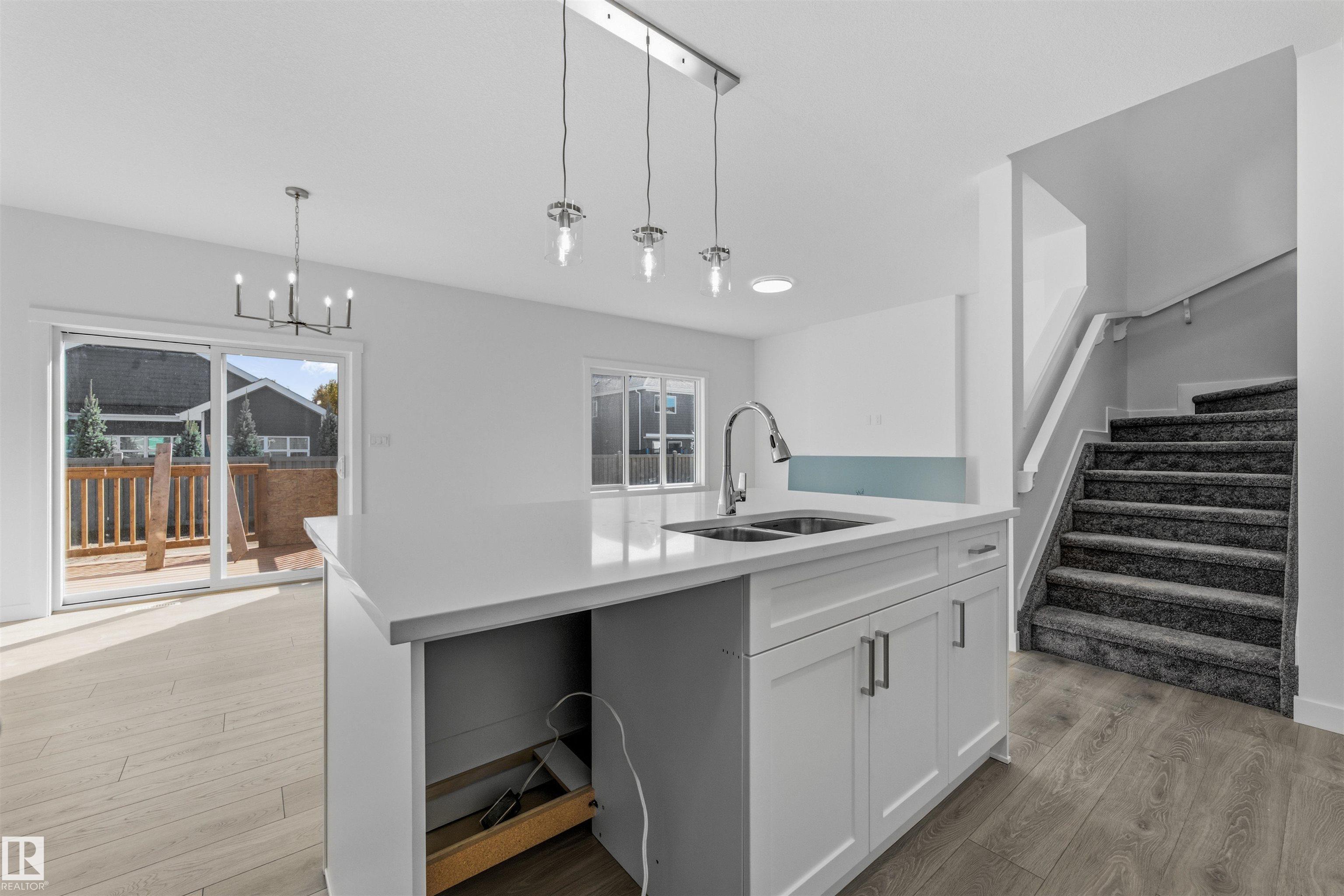 Fifth View of 5063 Cawsey Link, Chappelle Area, Edmonton, Alberta, T6W 4M6