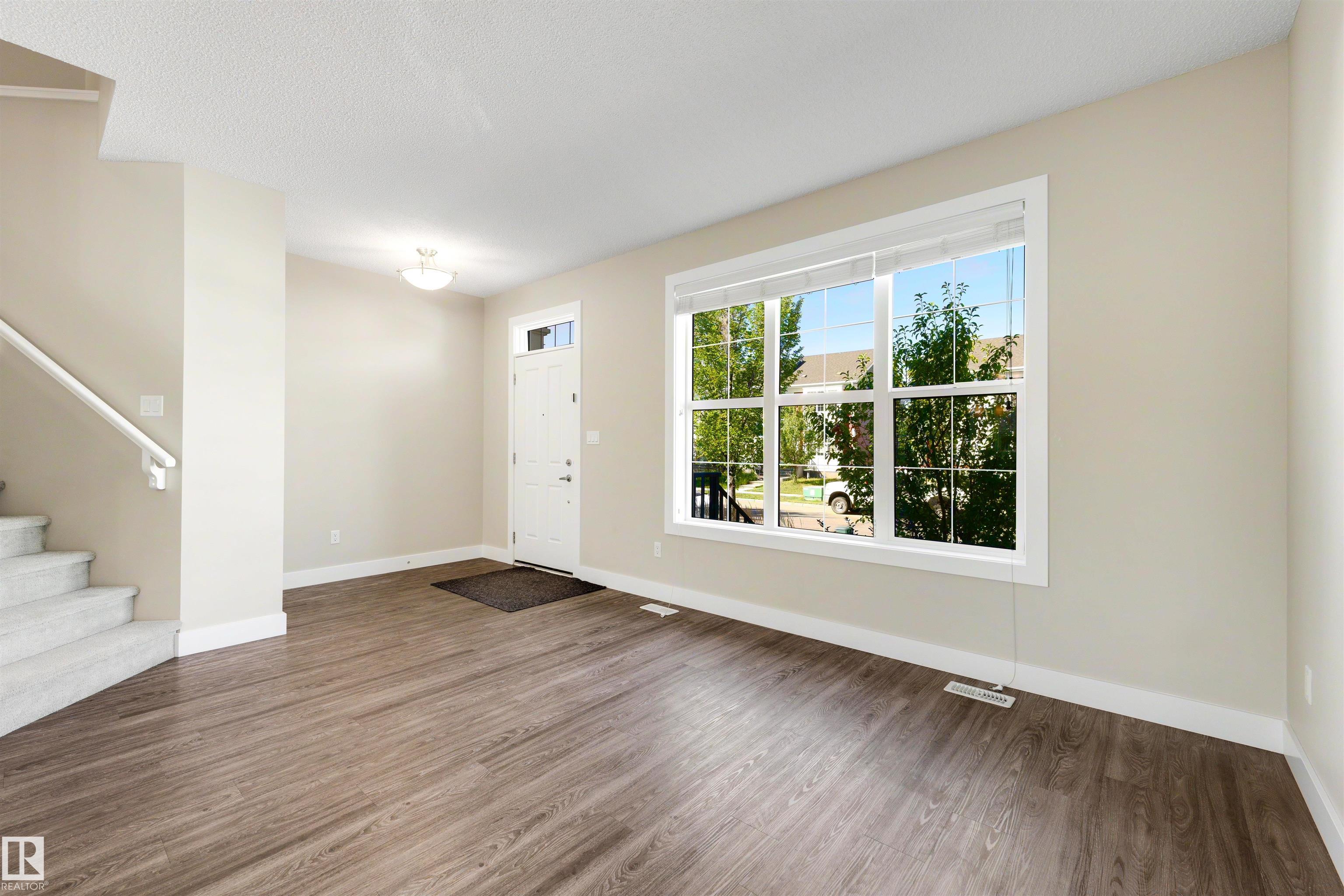 Fourth View of 2125 24 Street, Laurel, Edmonton, Alberta, T6T 0Y4