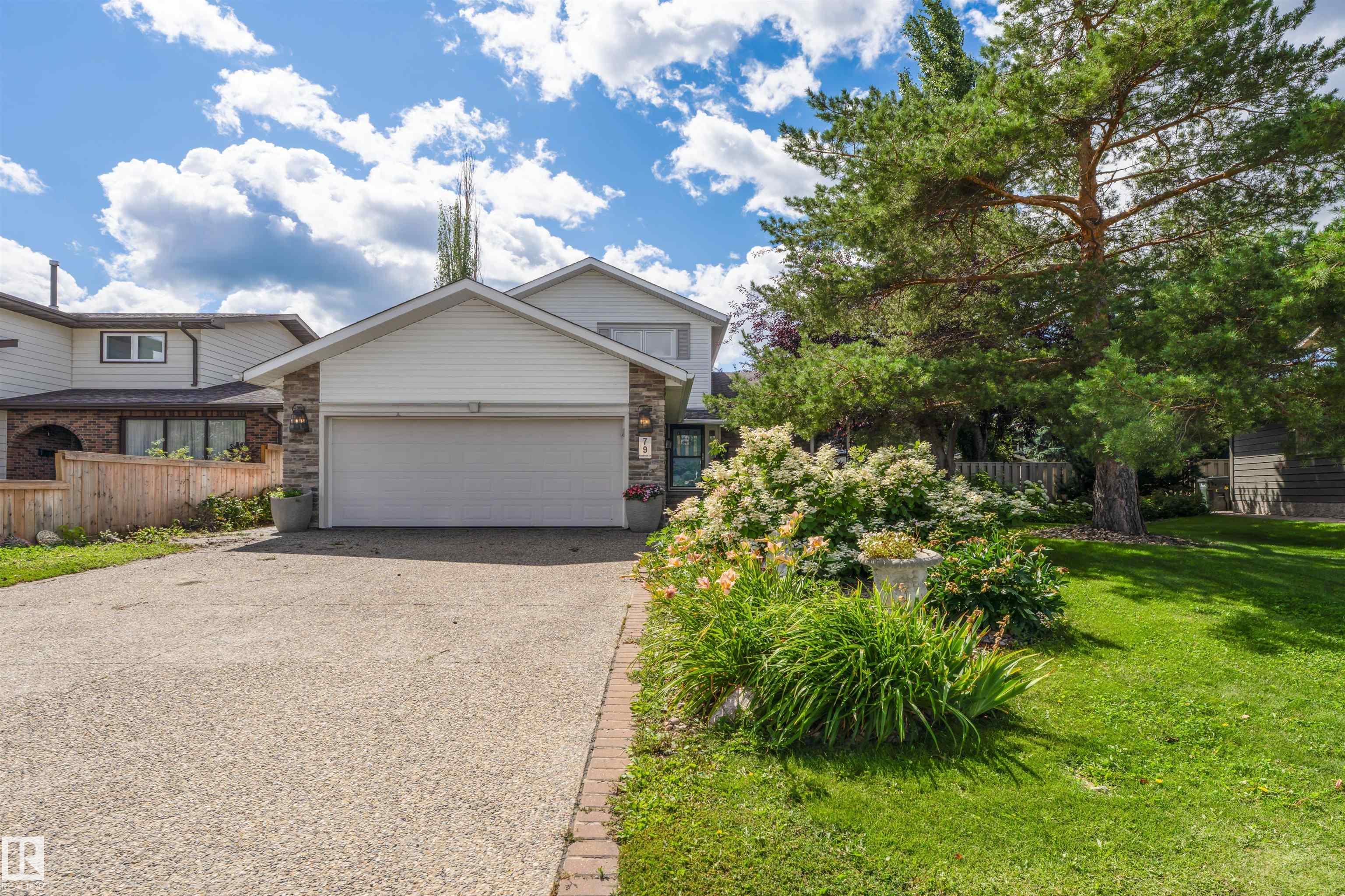 79 WOODSTOCK Drive, E4506894, Alberta,