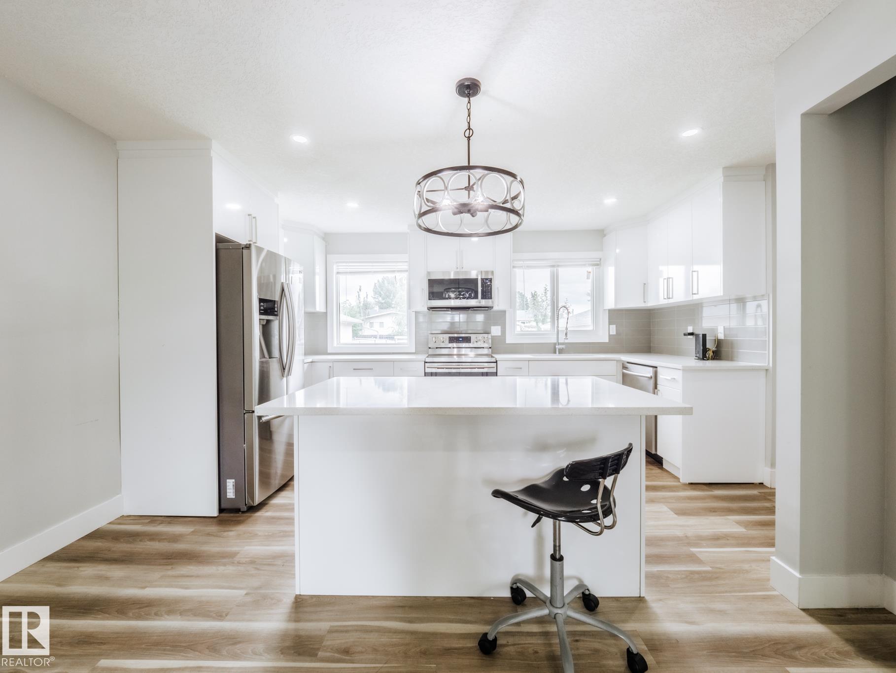 15011 59 Street, E4506975, Alberta,
