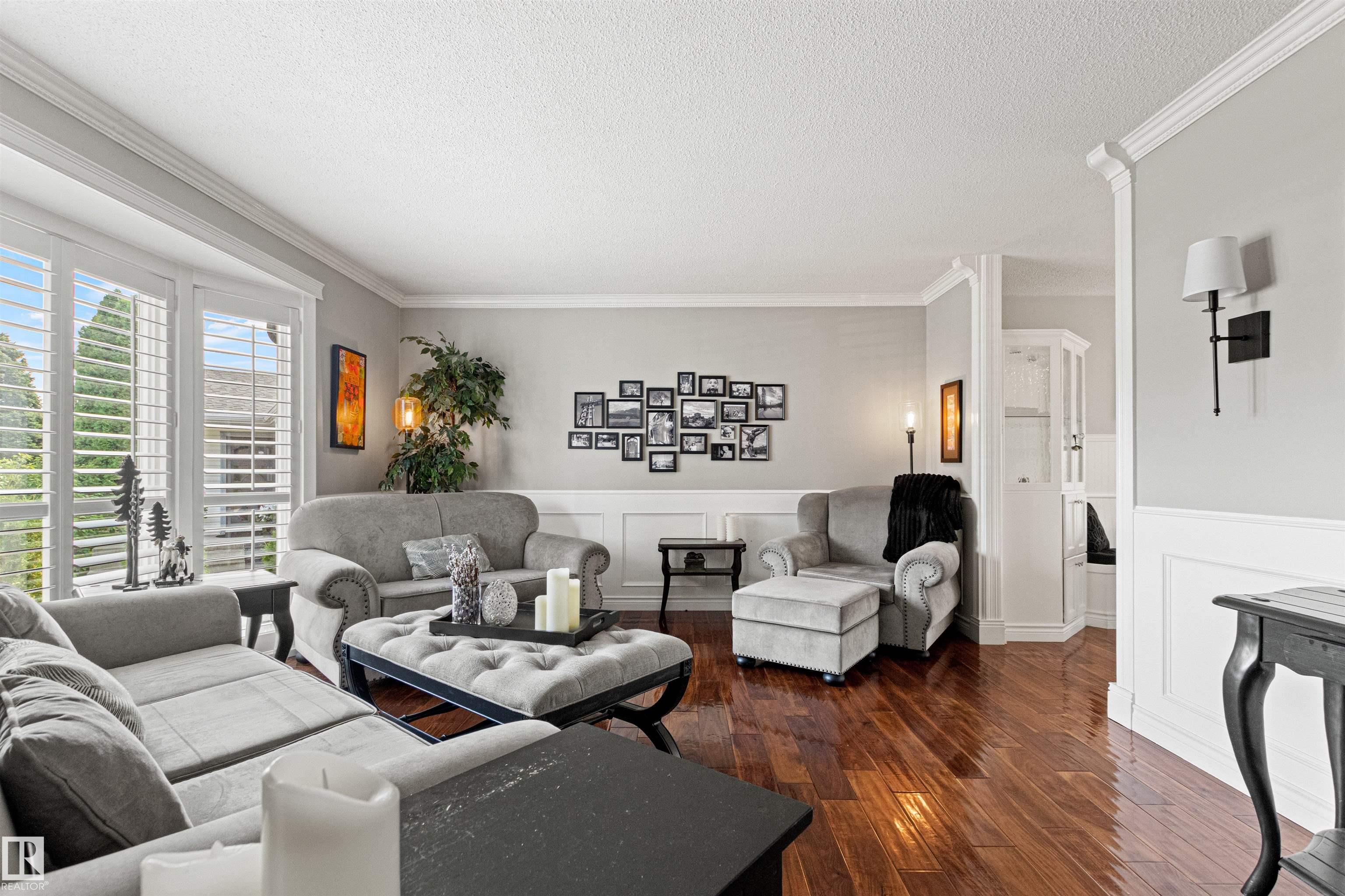 Fifth View of 4112 111B Street, Royal Gardens (Edmonton), Edmonton, Alberta, T6J 1H6