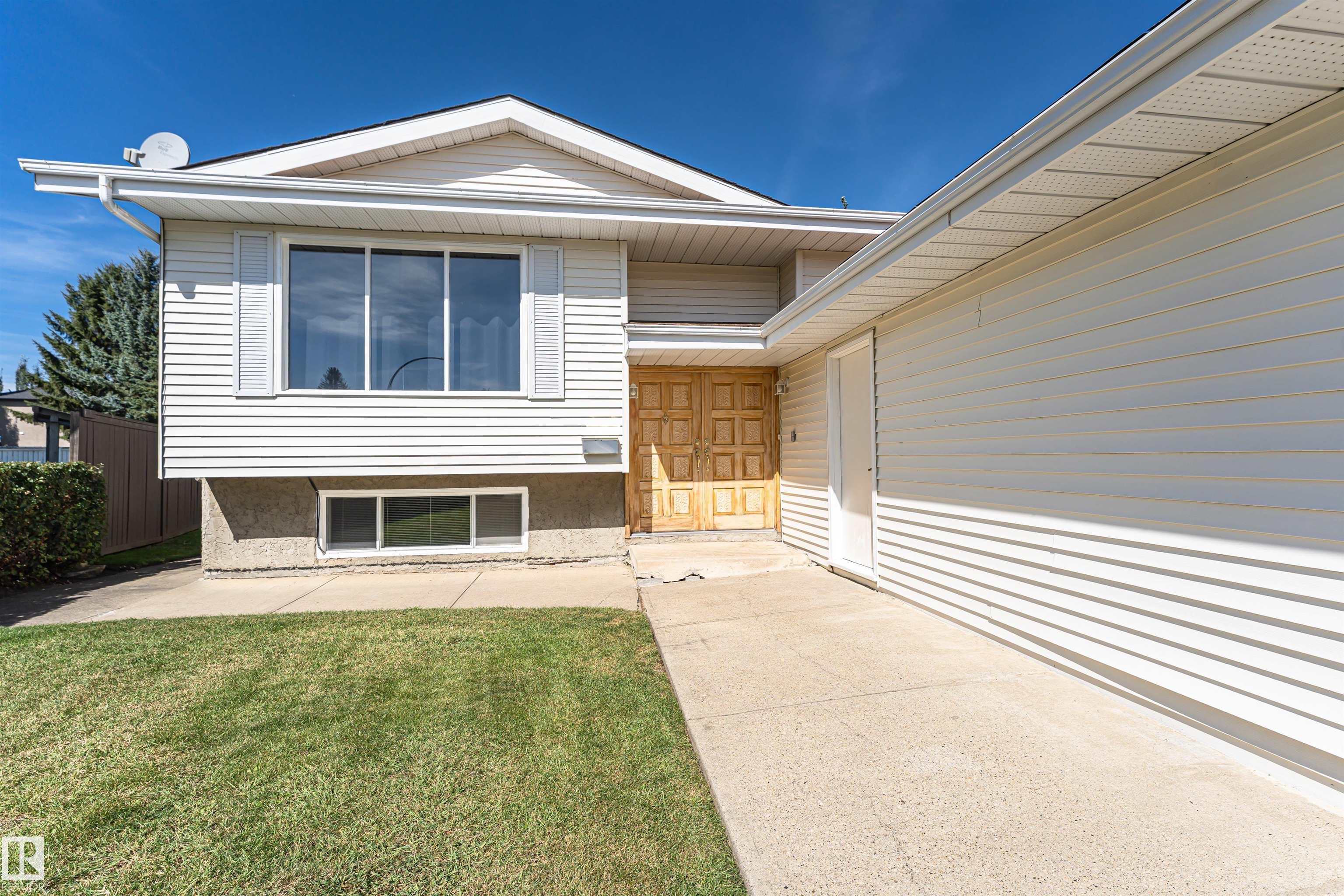 Fifth View of 10530 173A Avenue, Baturyn, Edmonton, Alberta, T5X 3H2