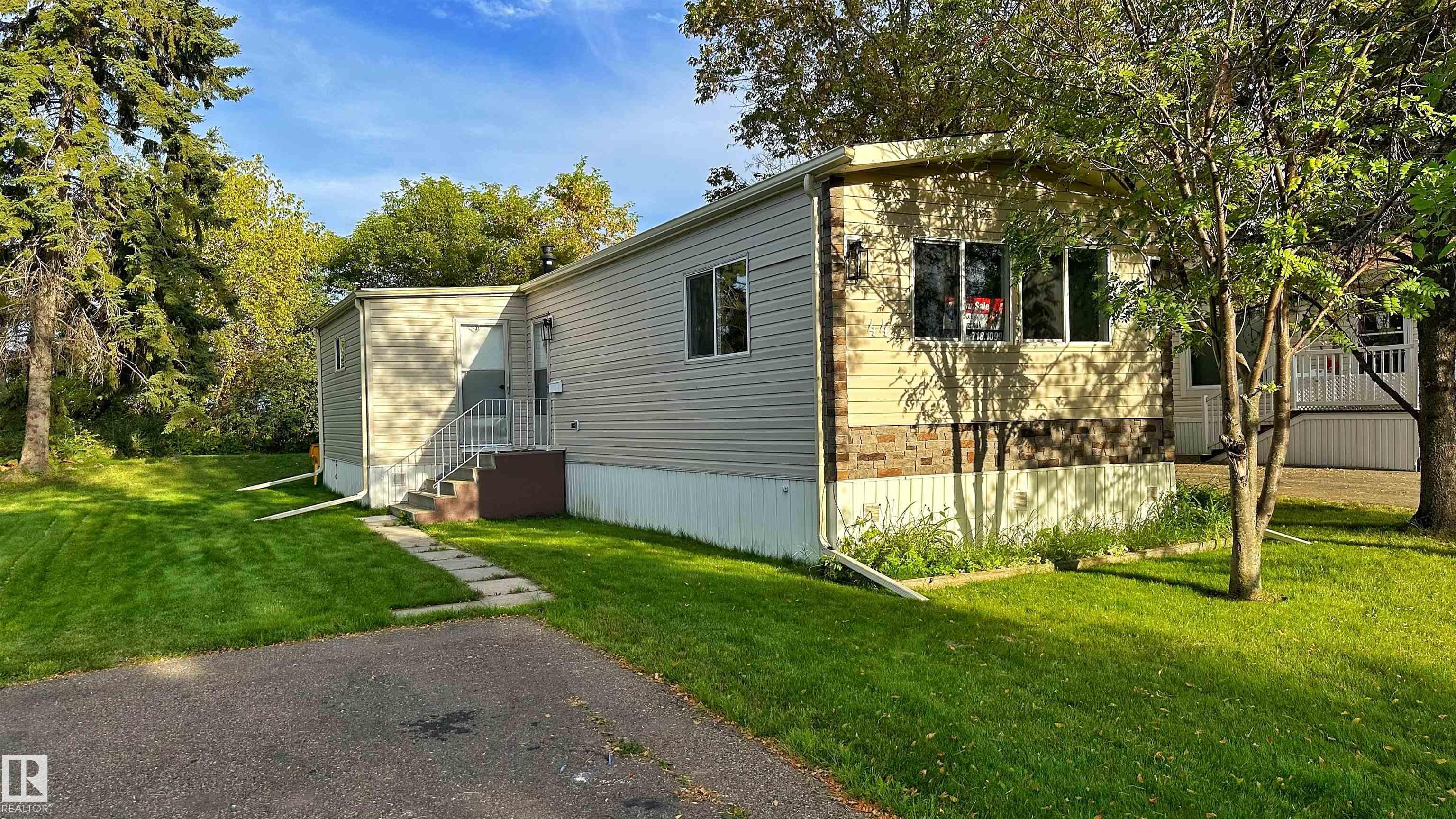 44 Rim Road, E4507041, Alberta,
