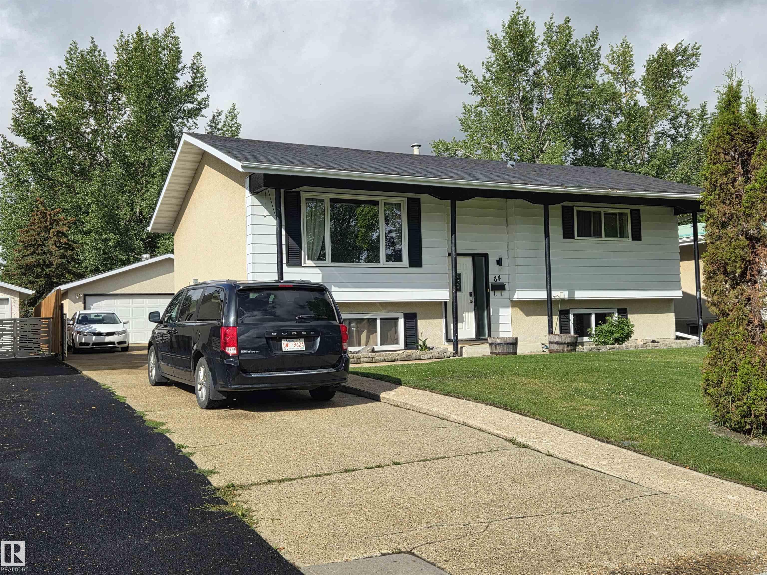 64 APACHE Crescent, E4507291, Alberta,