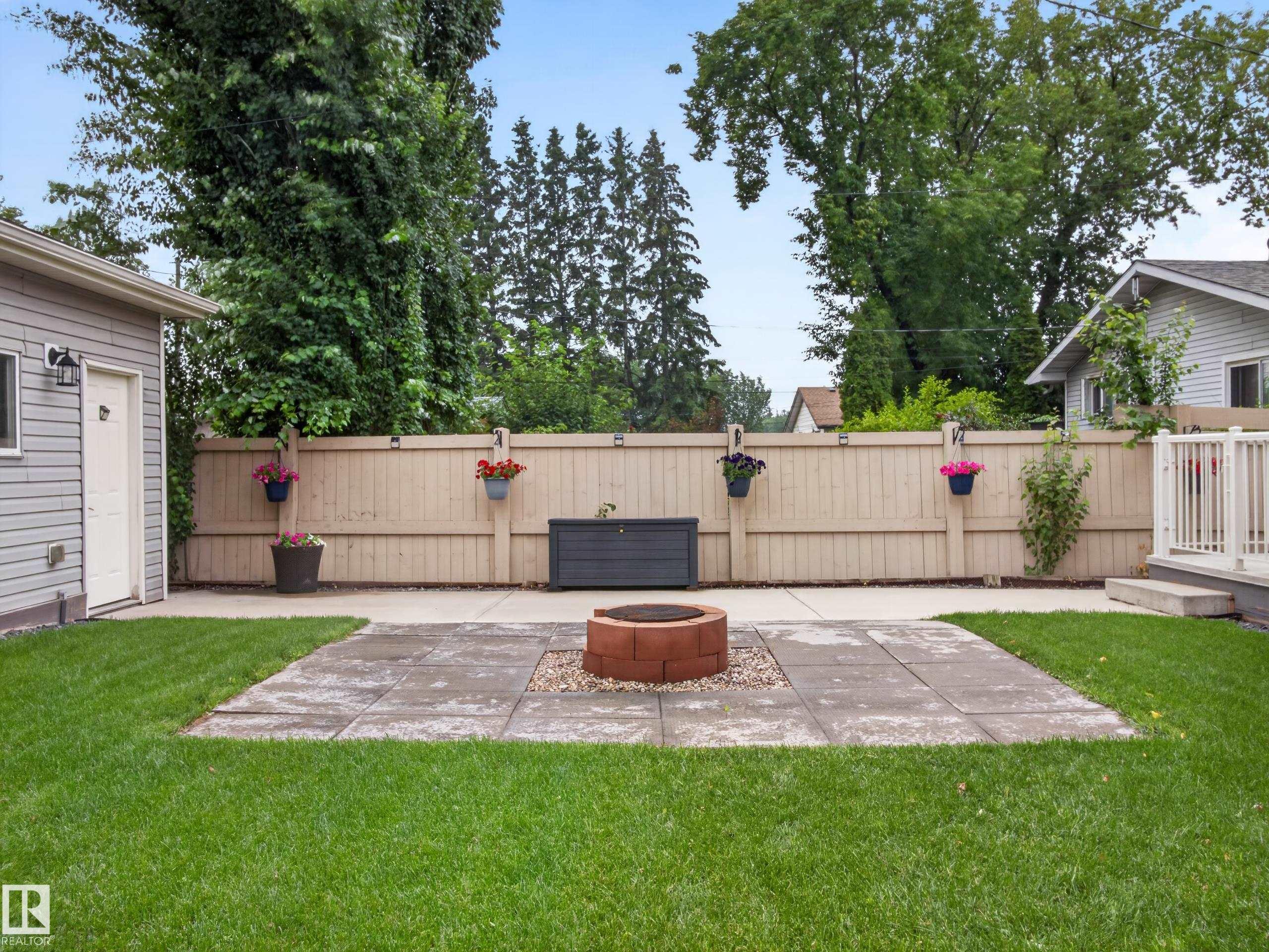 Fifth View of 9917 162 Street, Glenwood (Edmonton), Edmonton, Alberta, T5P 3L3