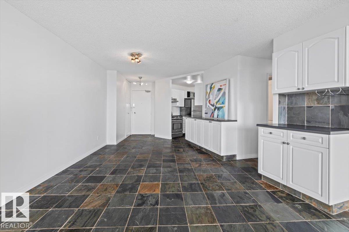 Third View of 702 10045 117 Street, Wîhkwêntôwin, Edmonton, Alberta, T5K 1W8