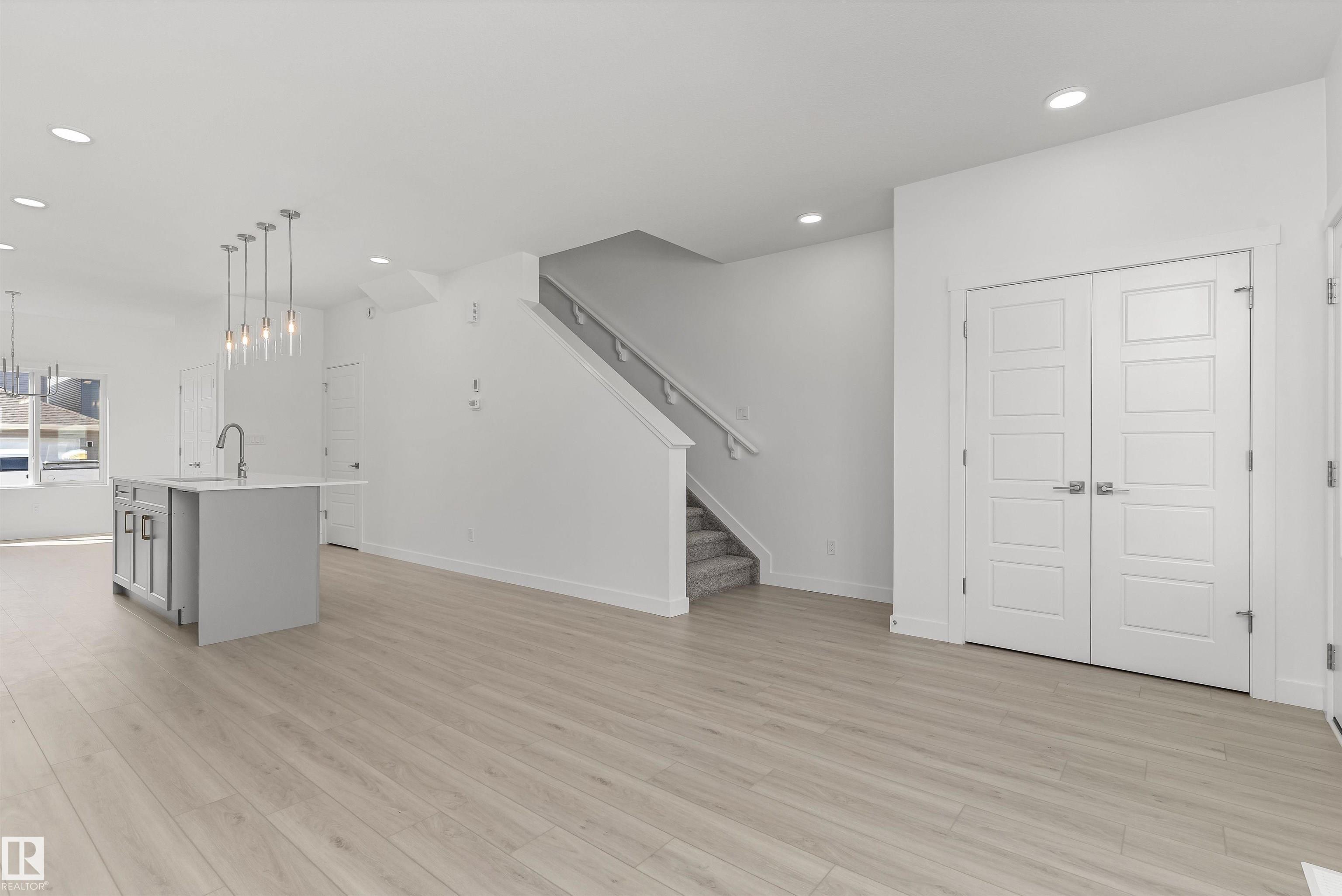 Fourth View of 593 177 Avenue, Marquis, Edmonton, Alberta, T5Y 4P6