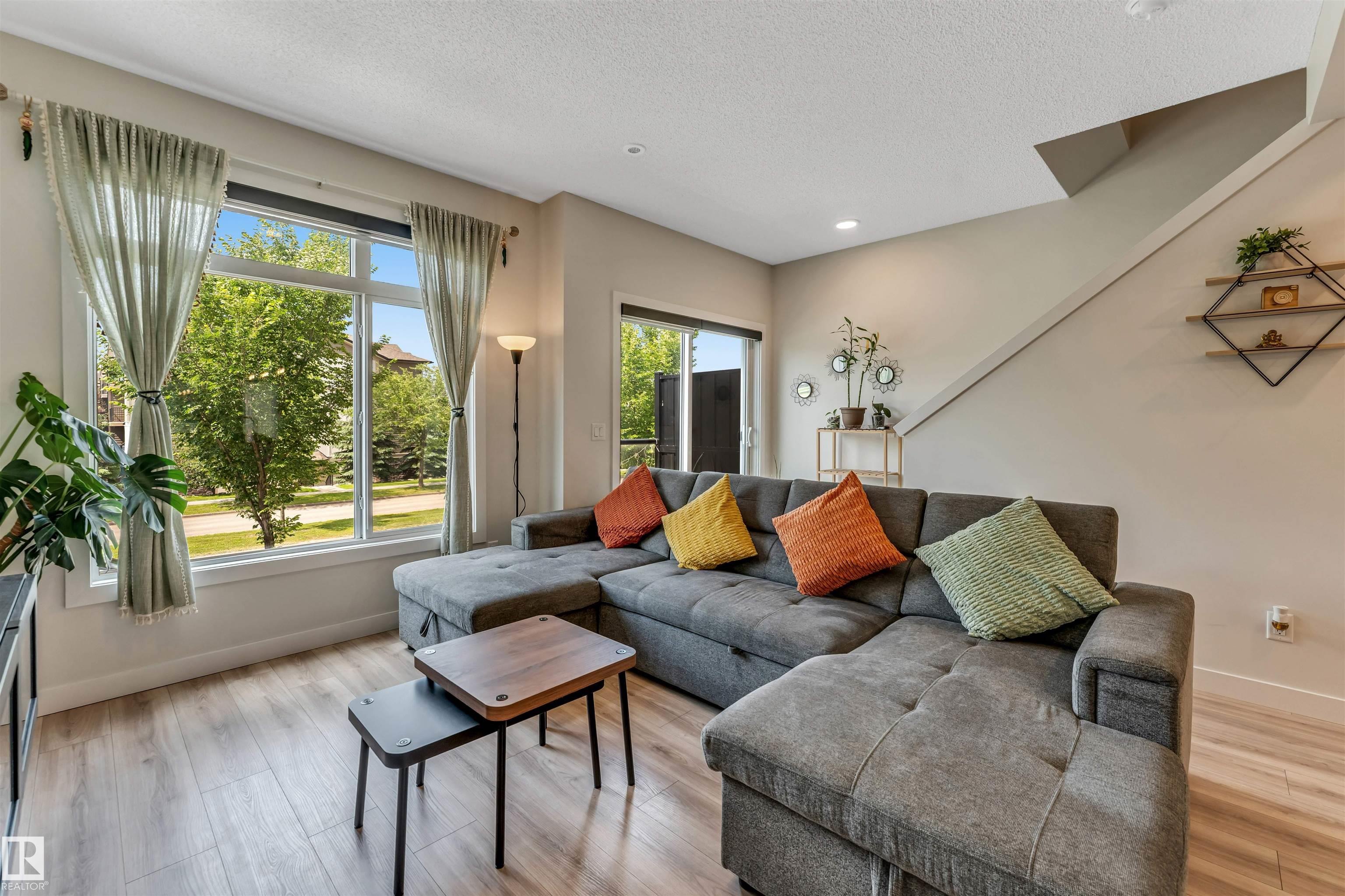 182 804 WELSH Drive, E4507842, Alberta,