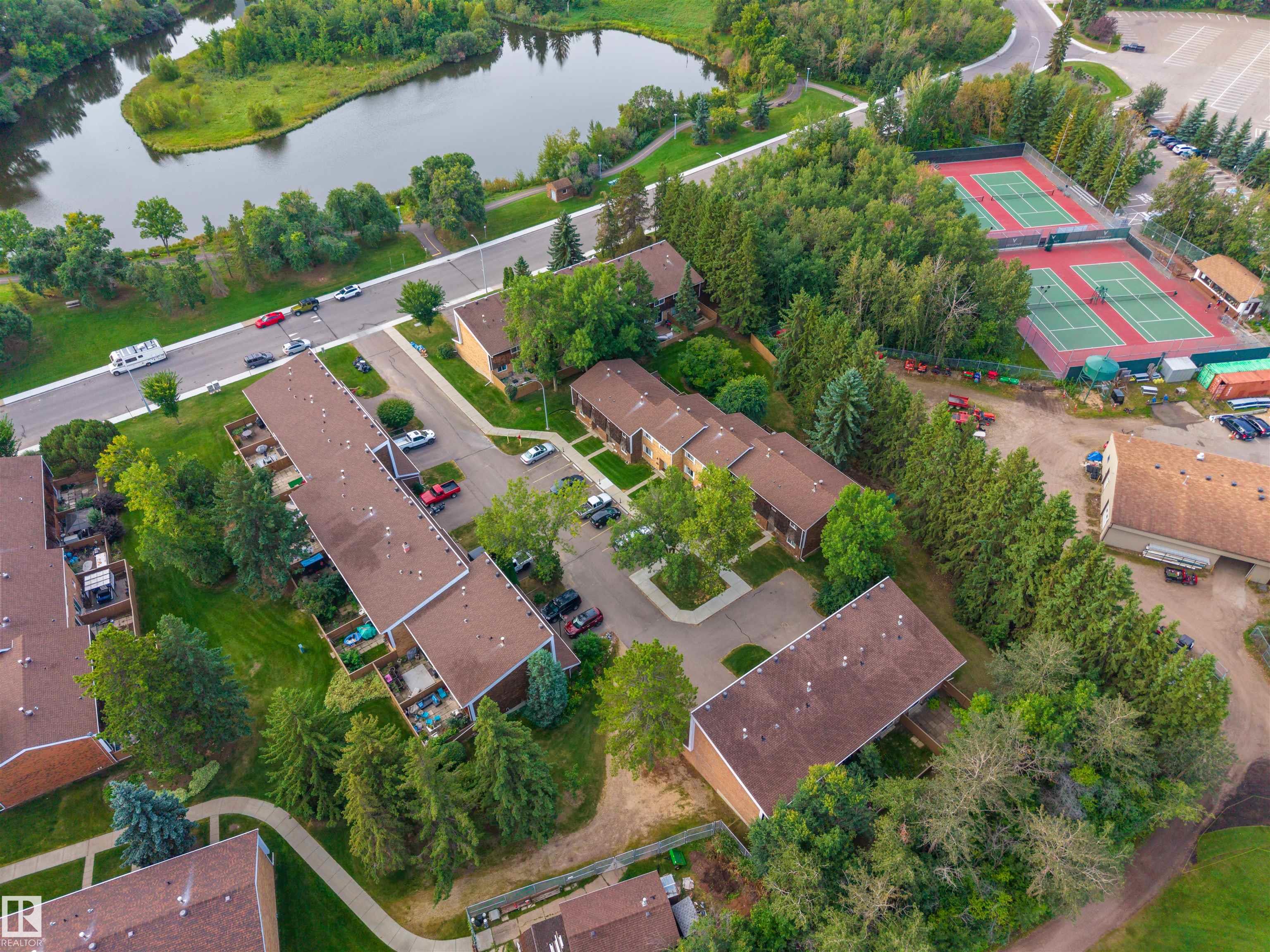 164 GREAT Oaks, E4508882, Alberta,