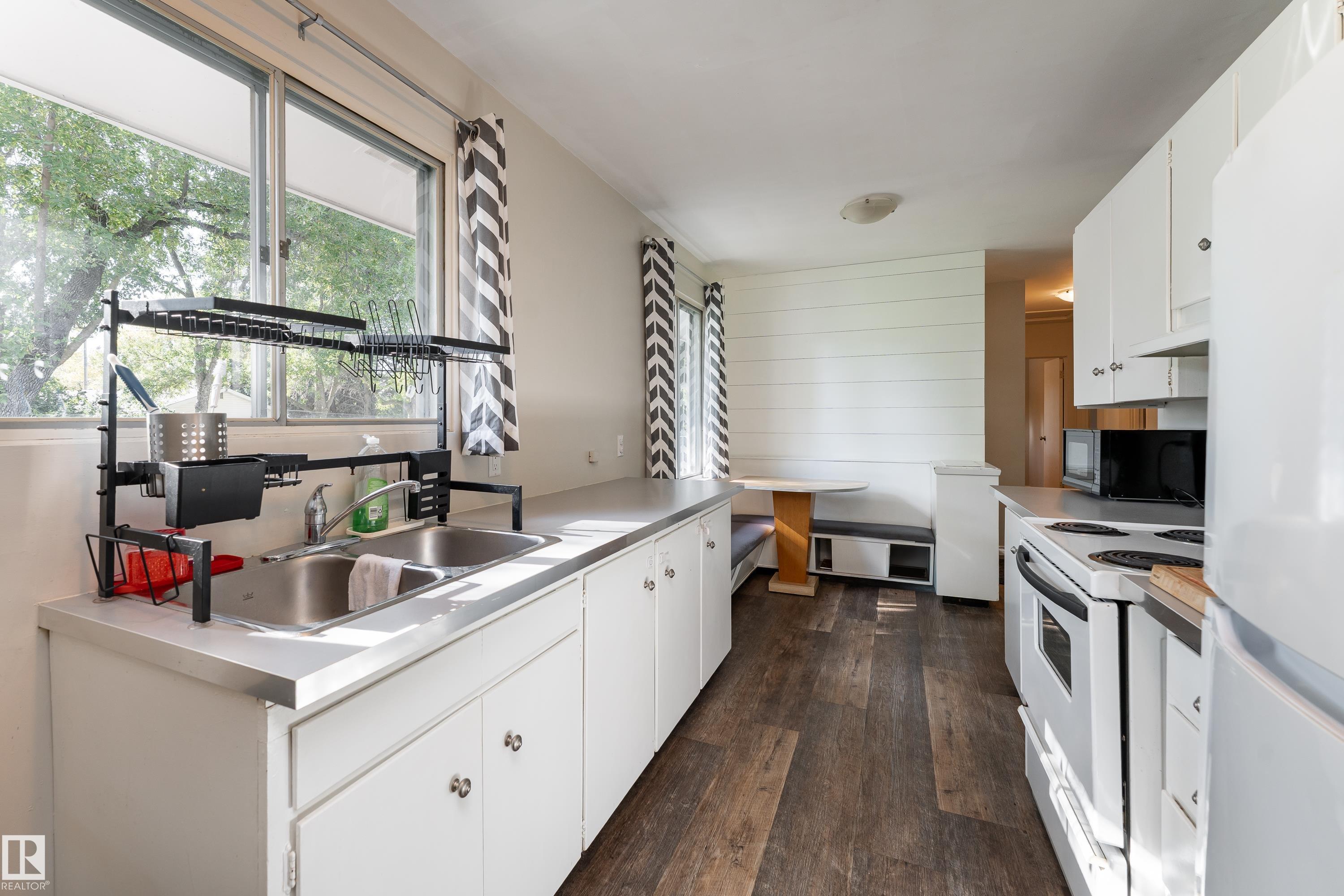 Fifth View of 993 Cedar Street, Sherwood Heights, Sherwood Park, Alberta, T8A 2E8