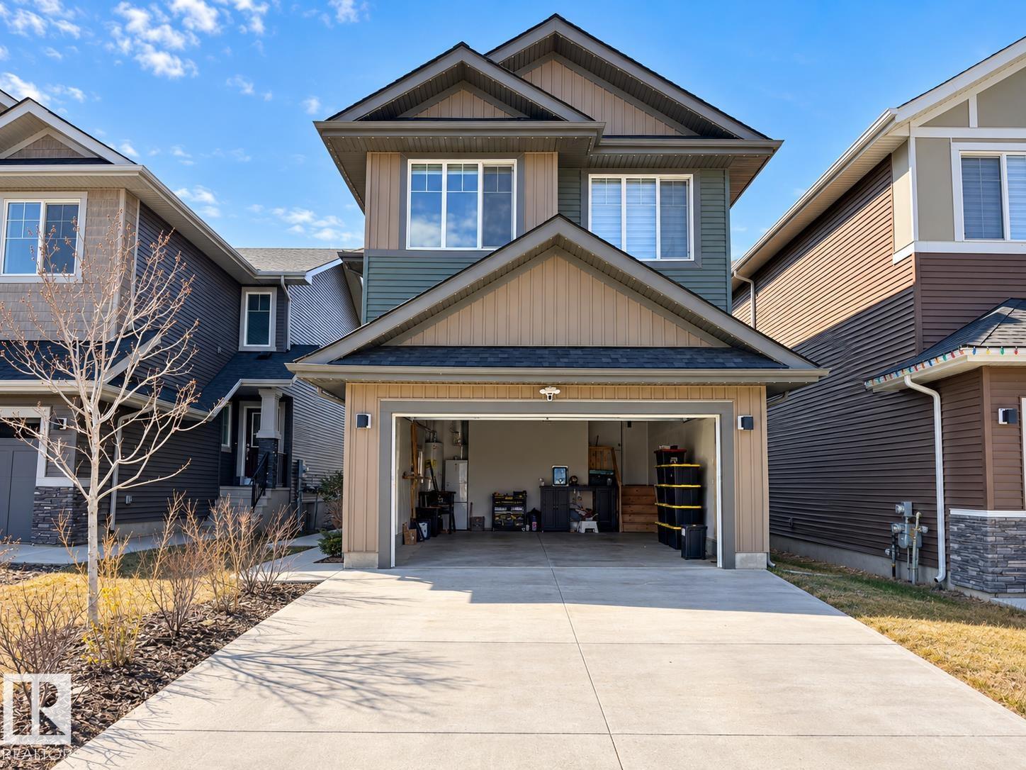 Main floor 1565 ESAIW Place, E4508998, Alberta,
