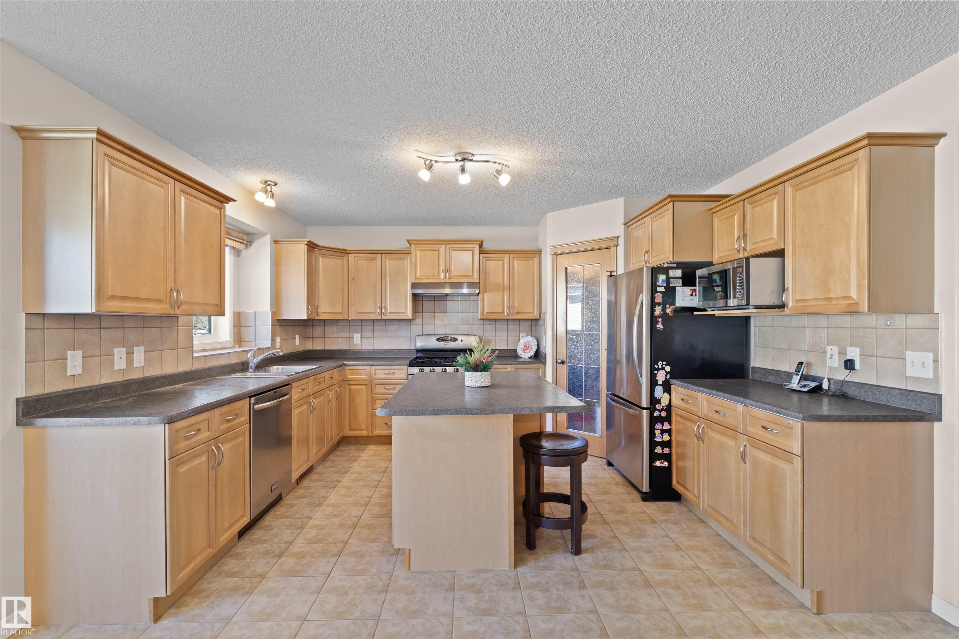 Fifth View of 20616 56 Avenue, The Hamptons, Edmonton, Alberta, T6M 0B6
