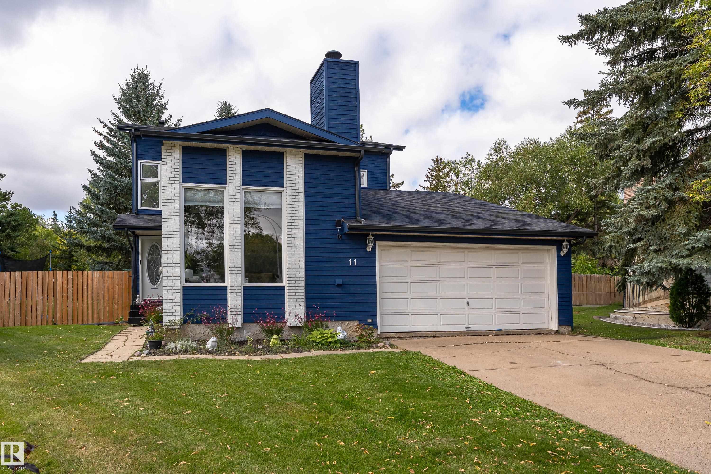 11 PATTERSON Crescent, E4509244, Alberta,
