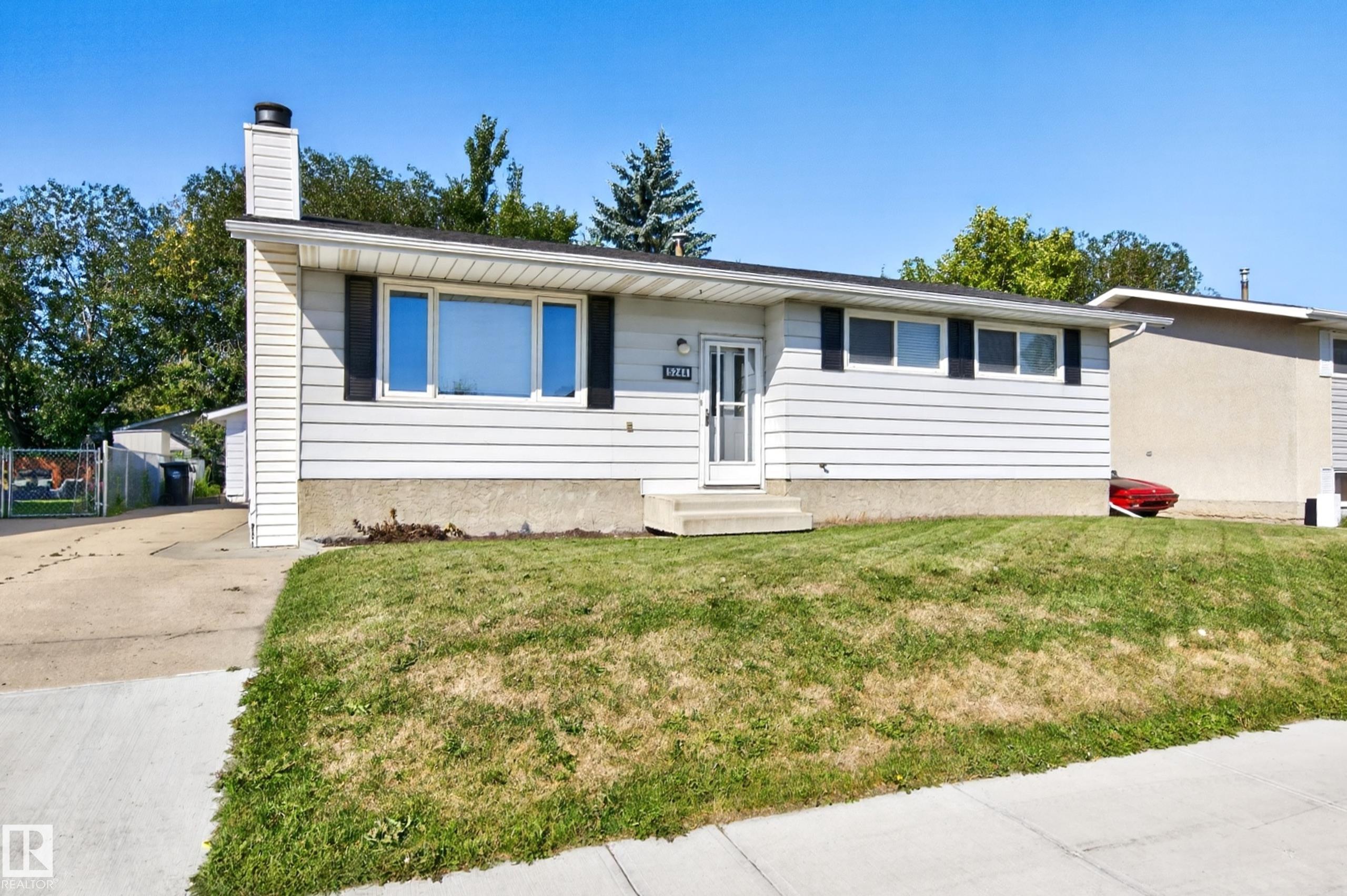 5244 52 Street, E4509366, Alberta,