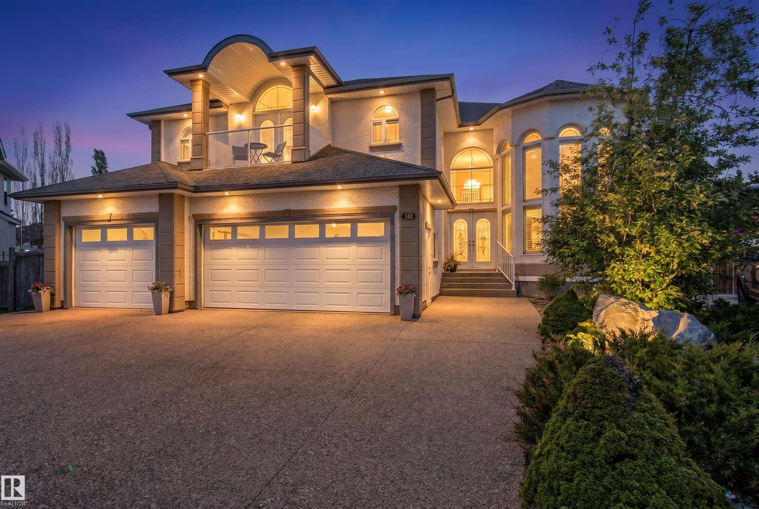703 107A Street, E4509379, Alberta,