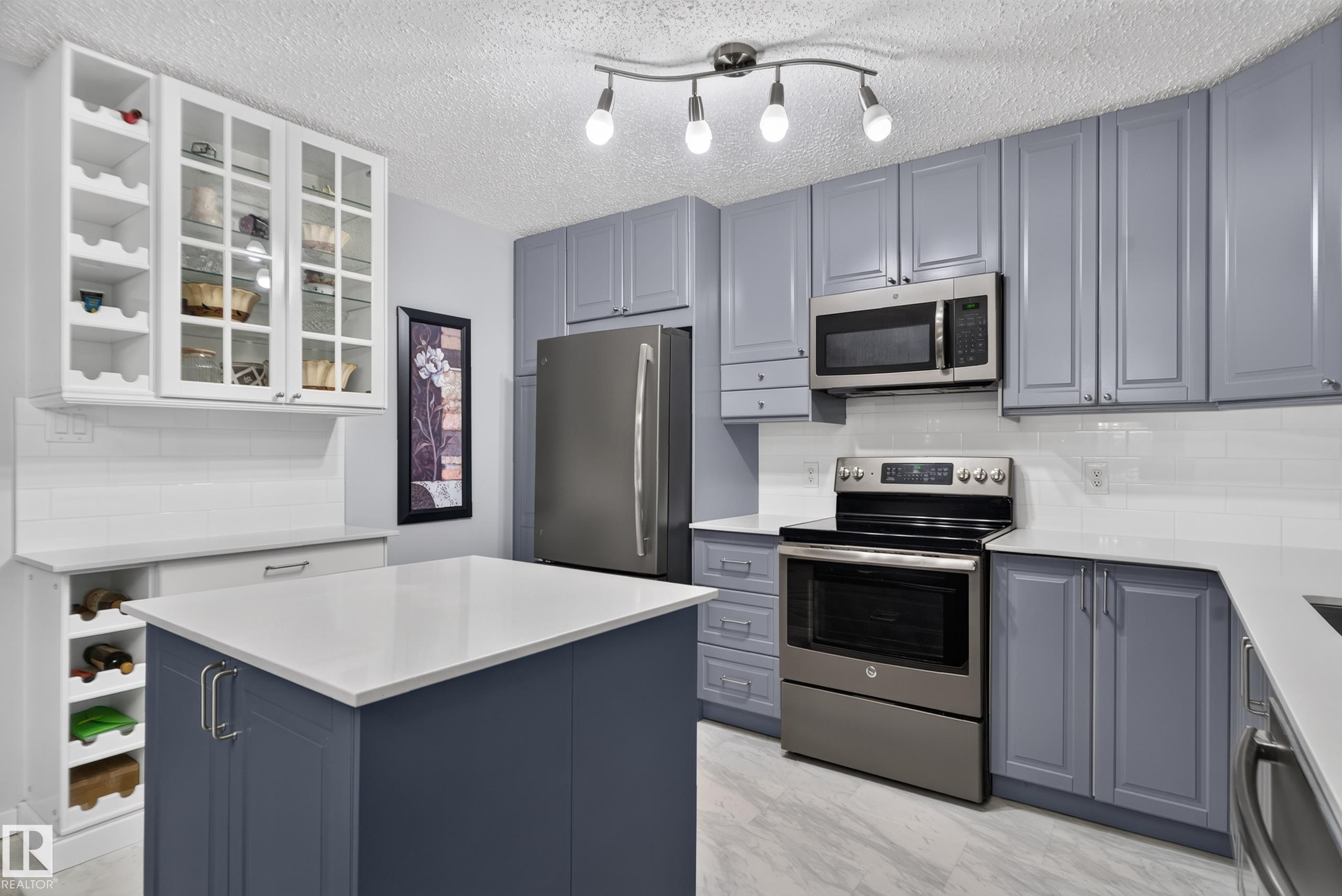 118 2098 BLACKMUD CREEK Drive, E4509737, Alberta,