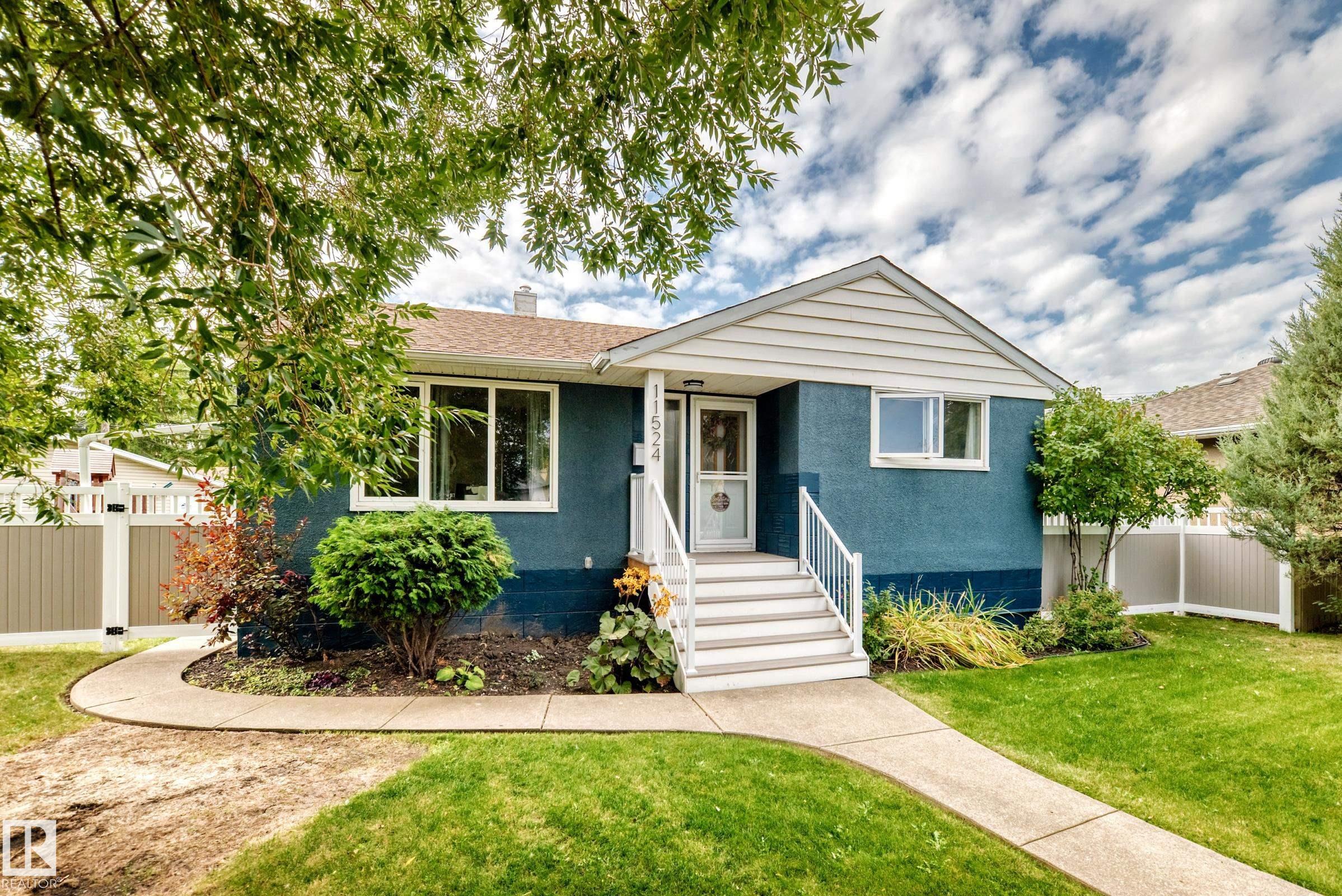 Third View of 11524 133 Street, Woodcroft, Edmonton, Alberta, T5M 1H4