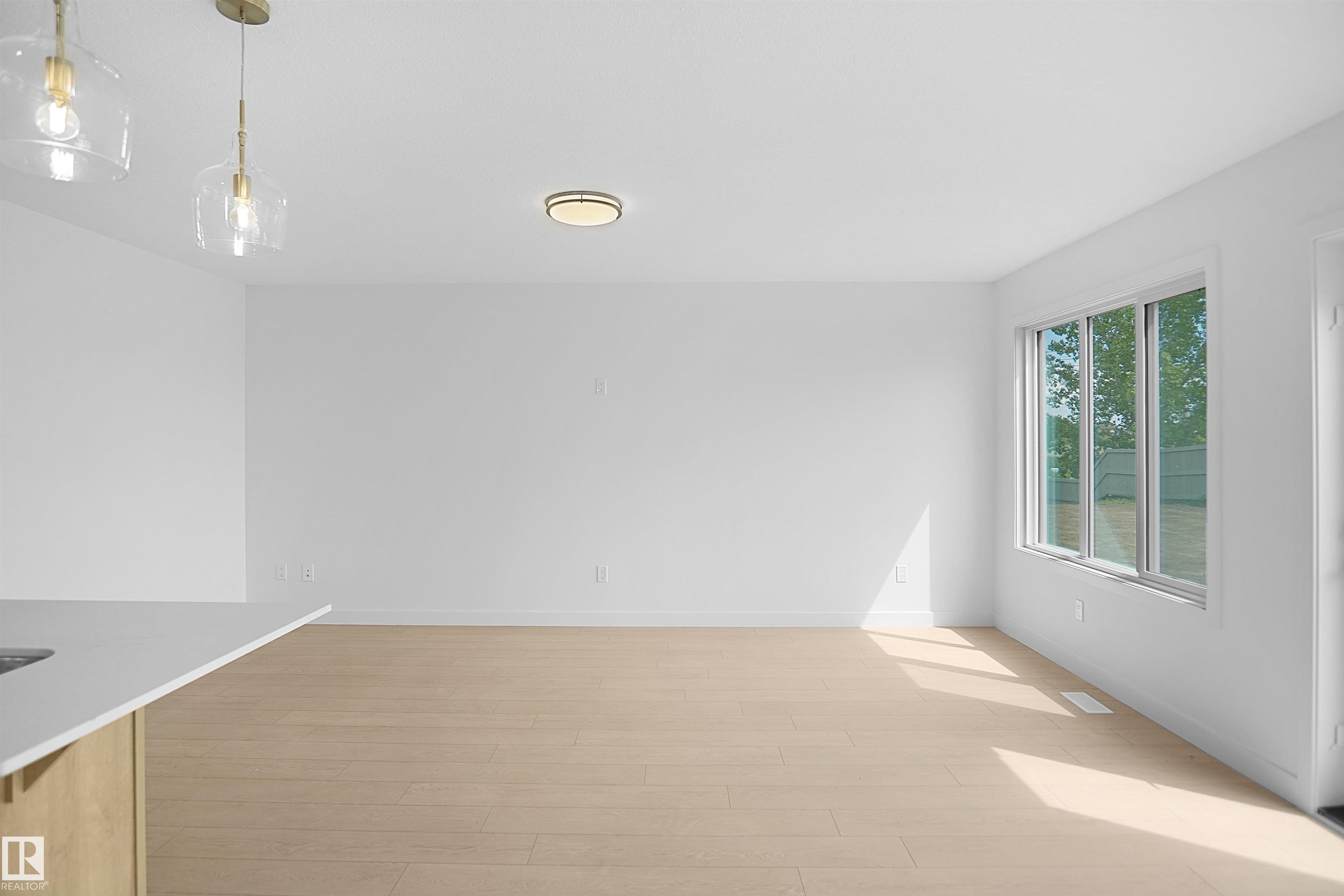 Fifth View of 18818 29 Avenue, The Uplands, Edmonton, Alberta, T6M 3C3