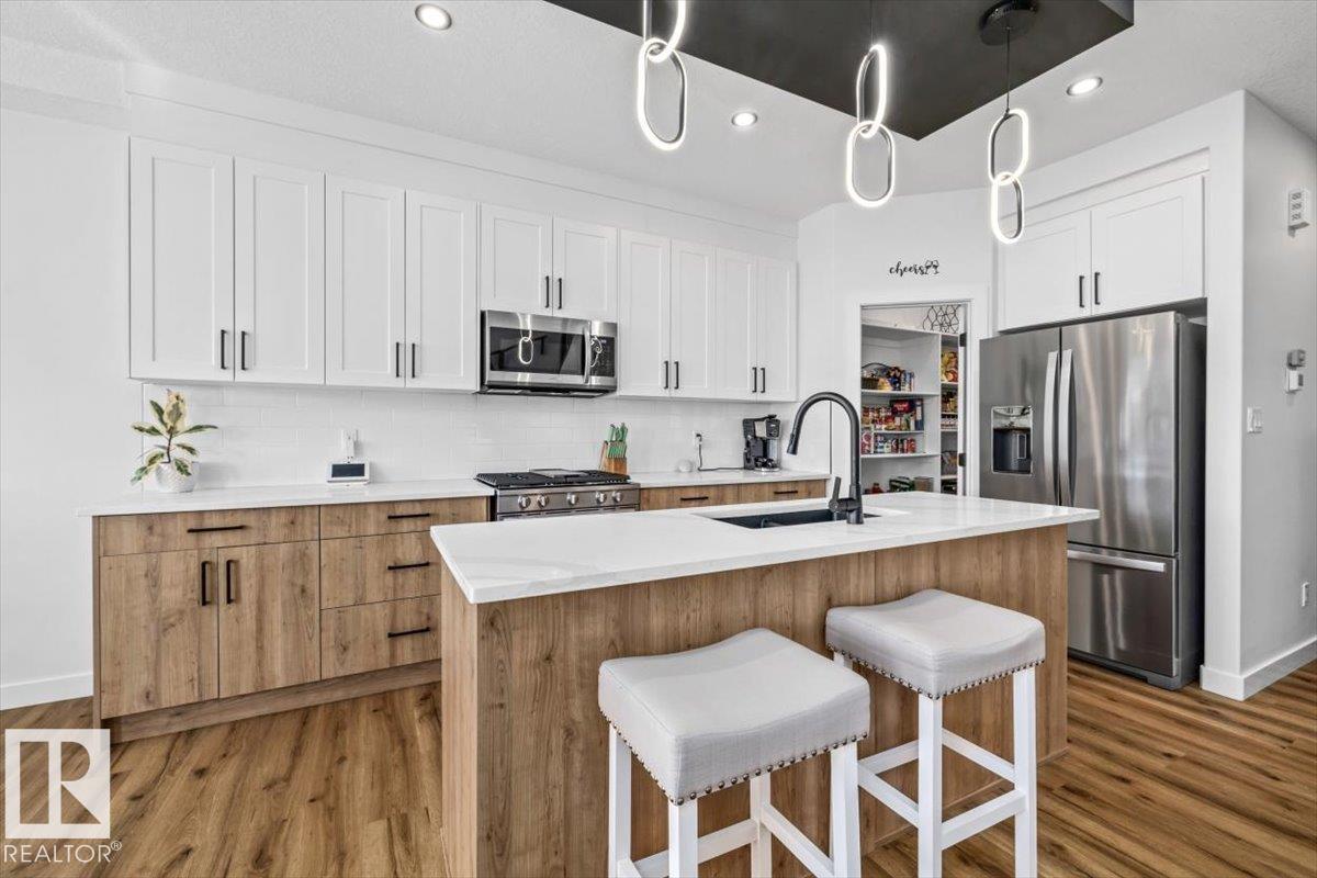 287 SAVOY Crescent, E4510202, Alberta,