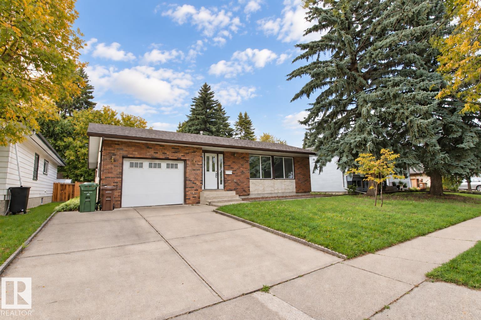 44 ARLINGTON Drive NW, E4510468, Alberta,