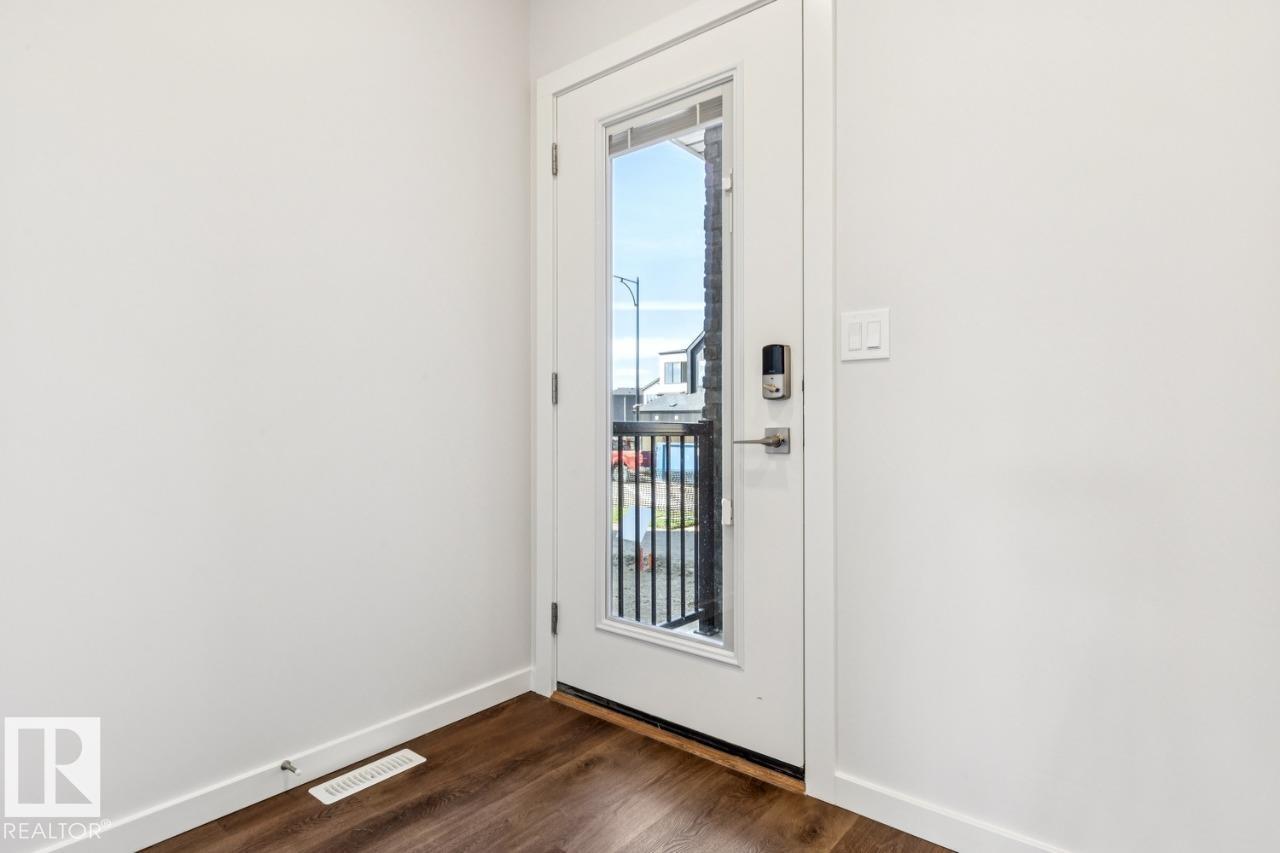 Fifth View of 1561 Keswick Drive, Keswick, Edmonton, Alberta, T6W 3X1