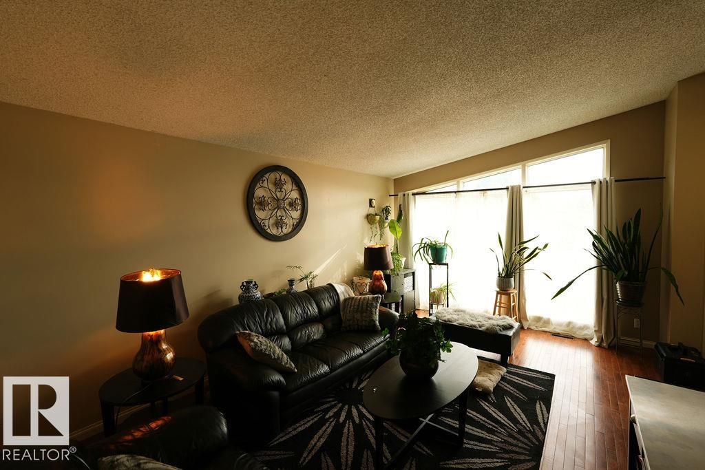 Fourth View of 13836 26 Street, Bannerman, Edmonton, Alberta, T5Y 1B4