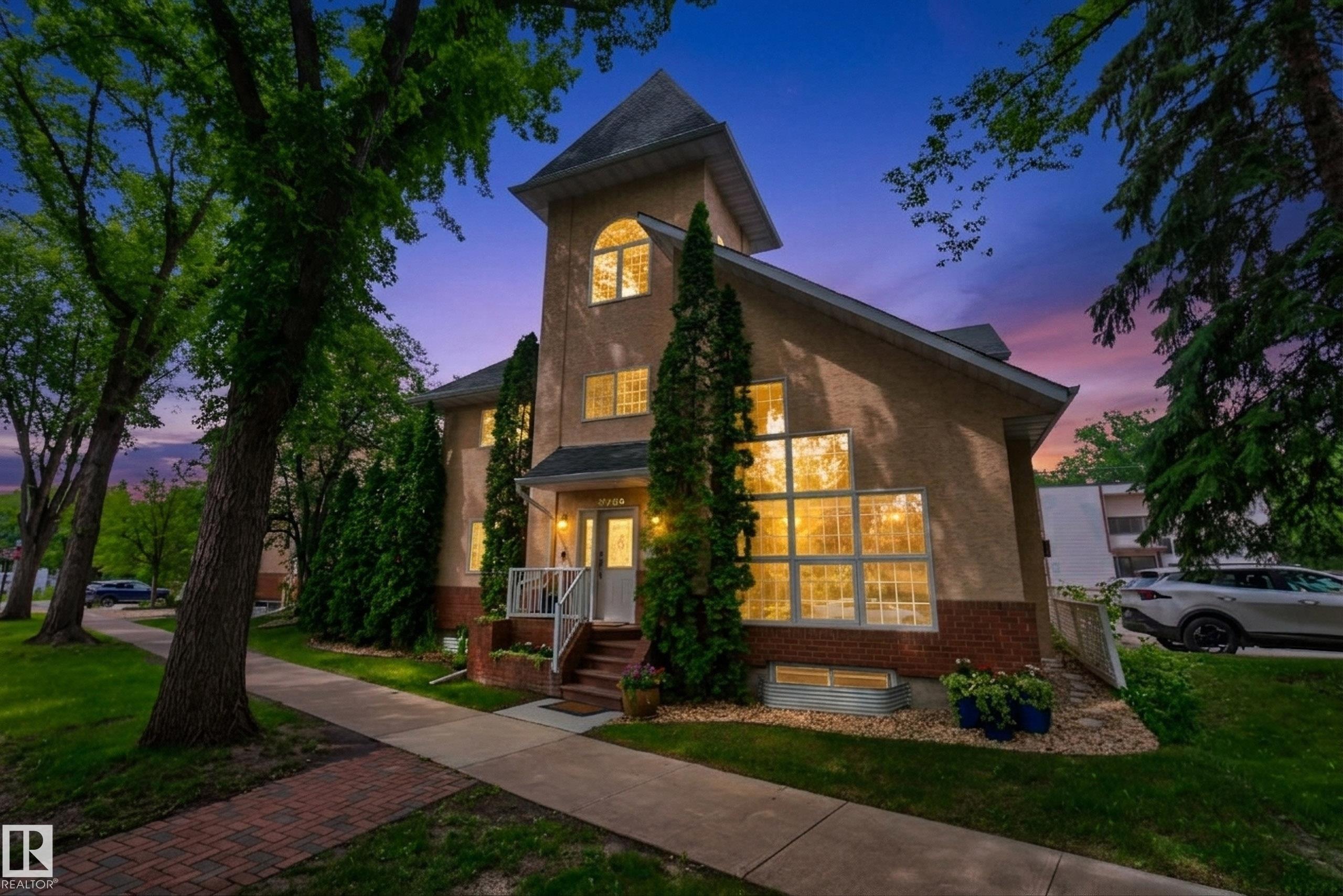 10746 University Avenue, E4510708, Alberta,