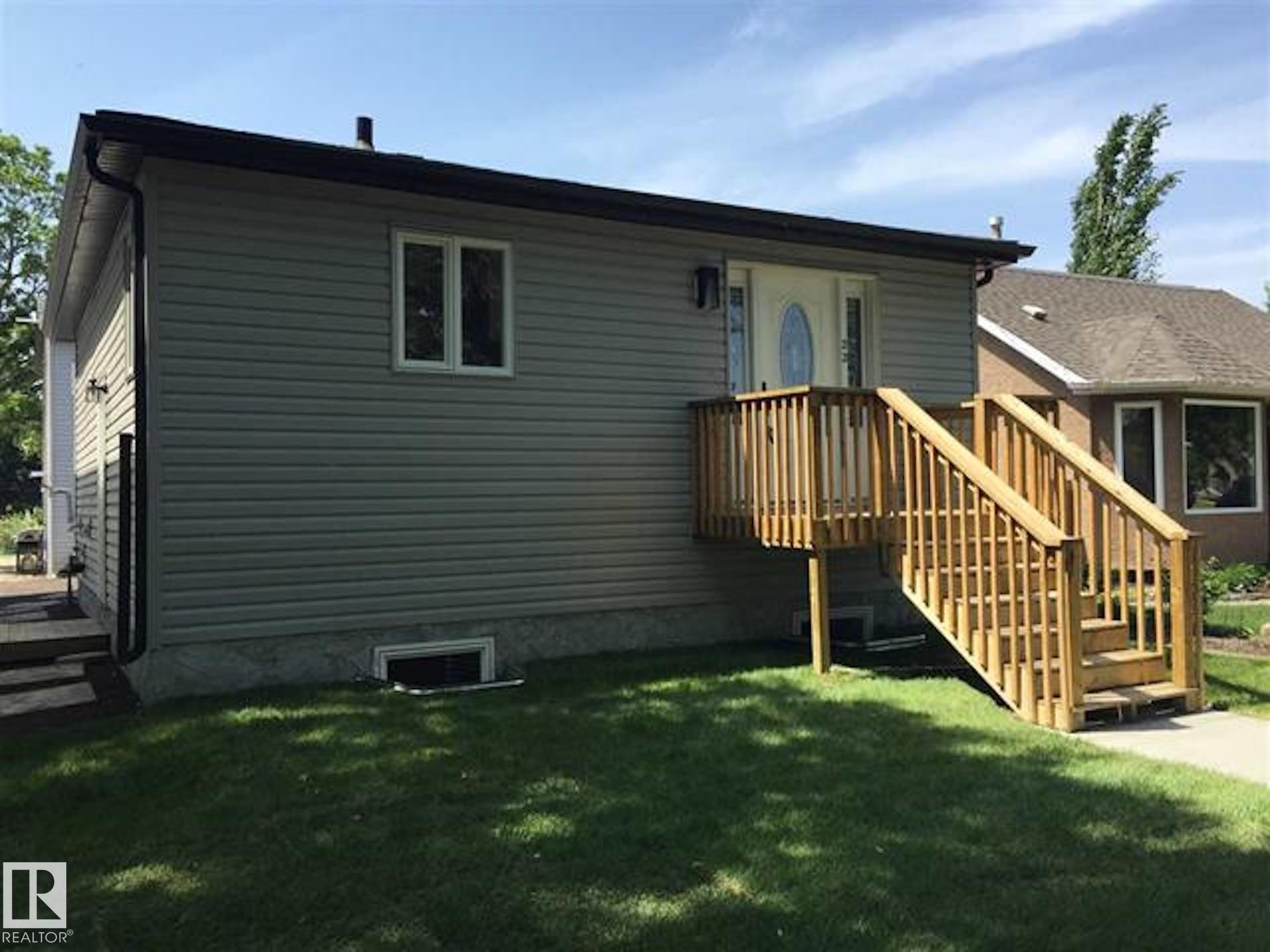 UPPER 11922 42 Street NW, E4510810, Alberta,